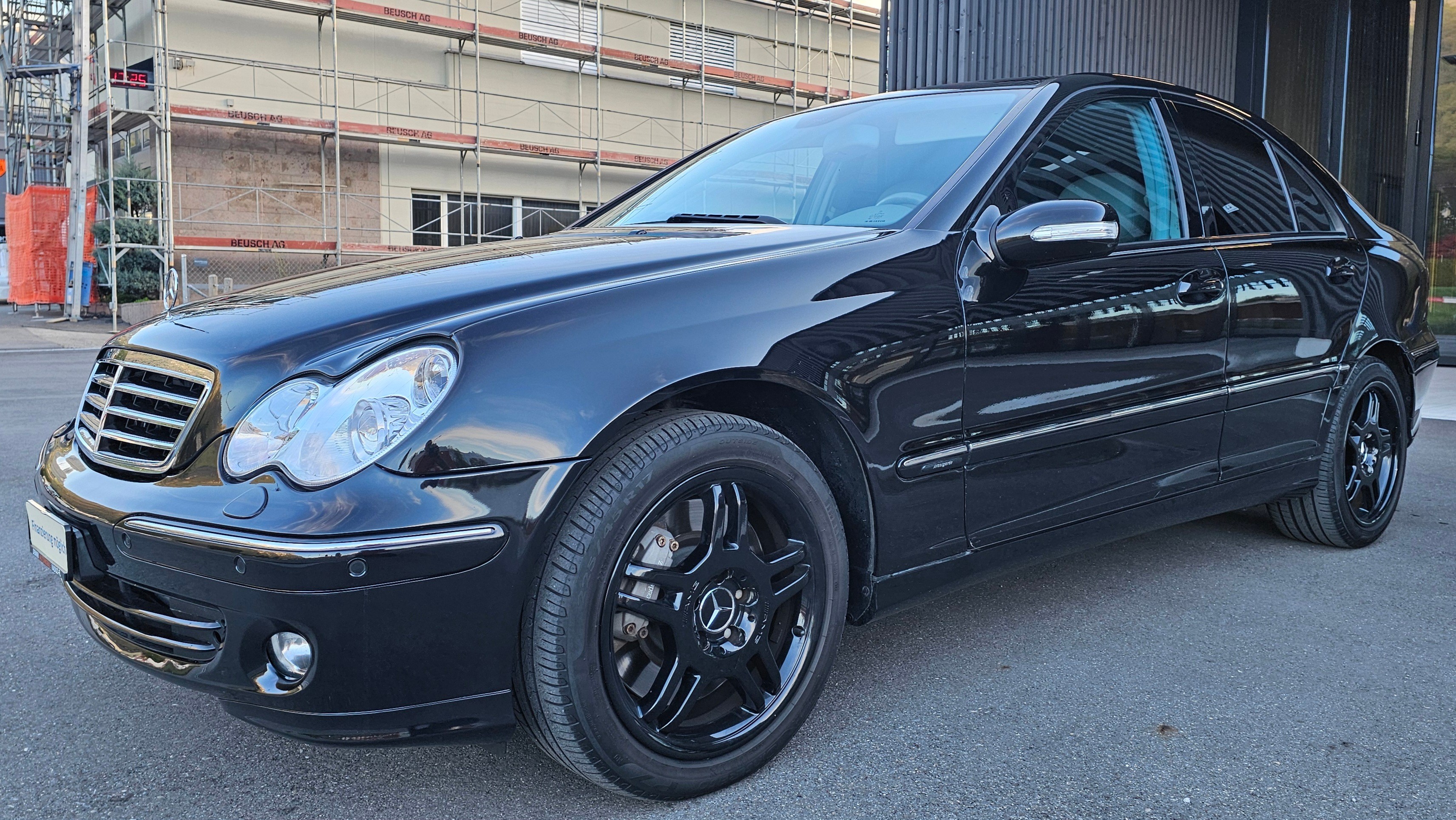 Car photo