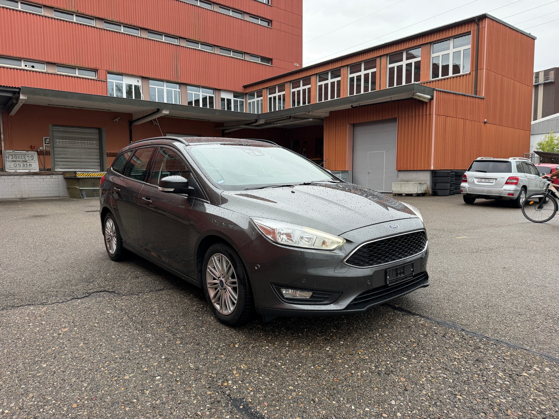 FORD Focus 1.5 SCTi Business Automatic-image-1