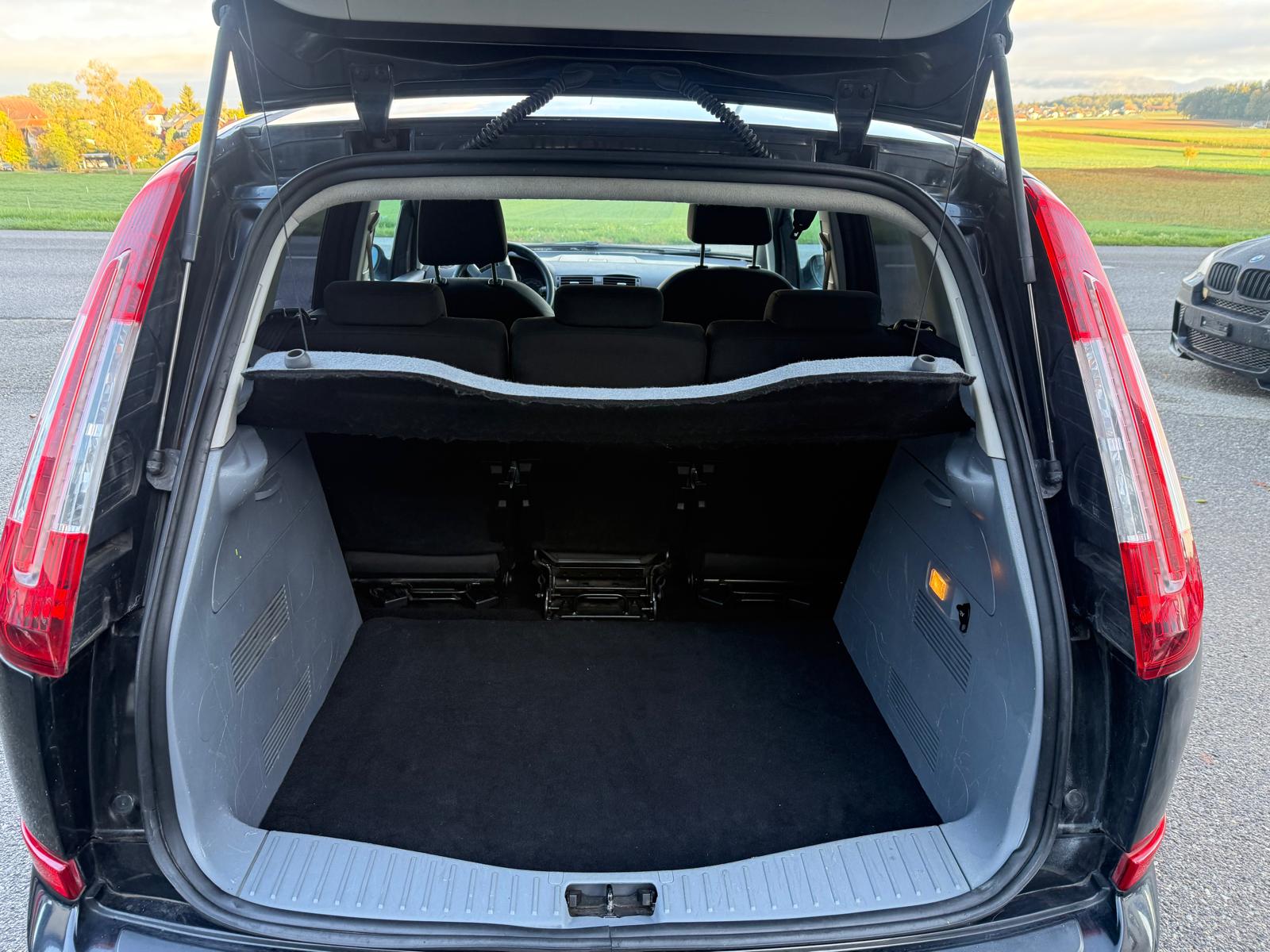 FORD C-Max 2.0 16V Titanium Automatic-image-10