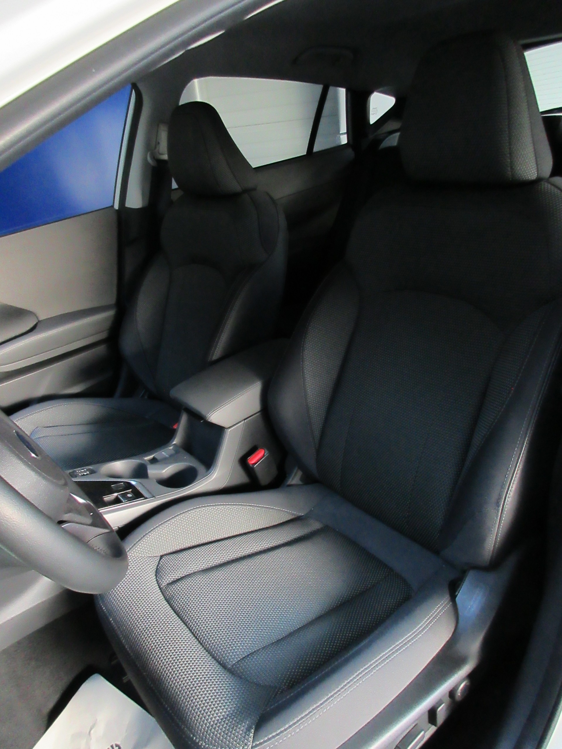 SUBARU Crosstrek 2.0 e-Boxer Swiss Plus AWD Lineartronic-image-2