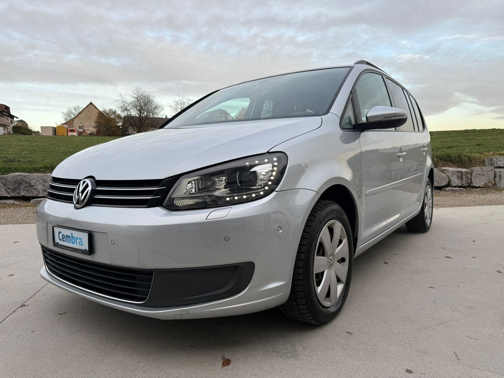 VW Touran 1.4 TSI EcoFuel Highline DSG-image-2