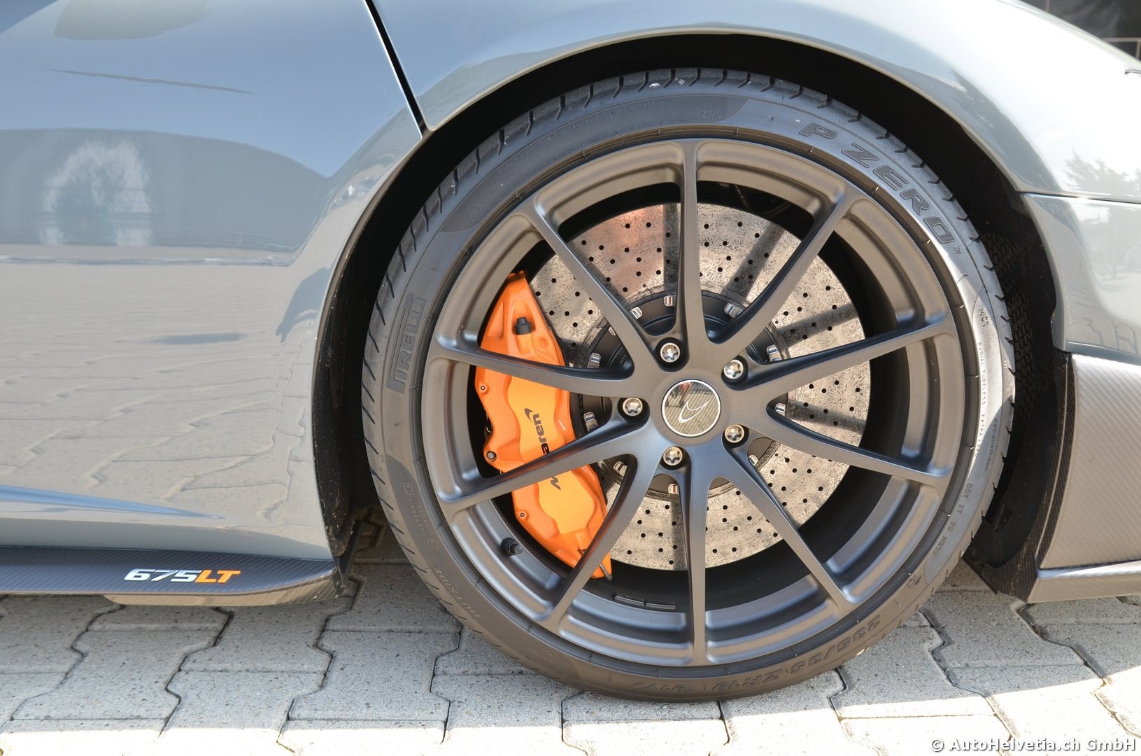 McLAREN 675LT Spider 3.8 V8 SSG-image-8