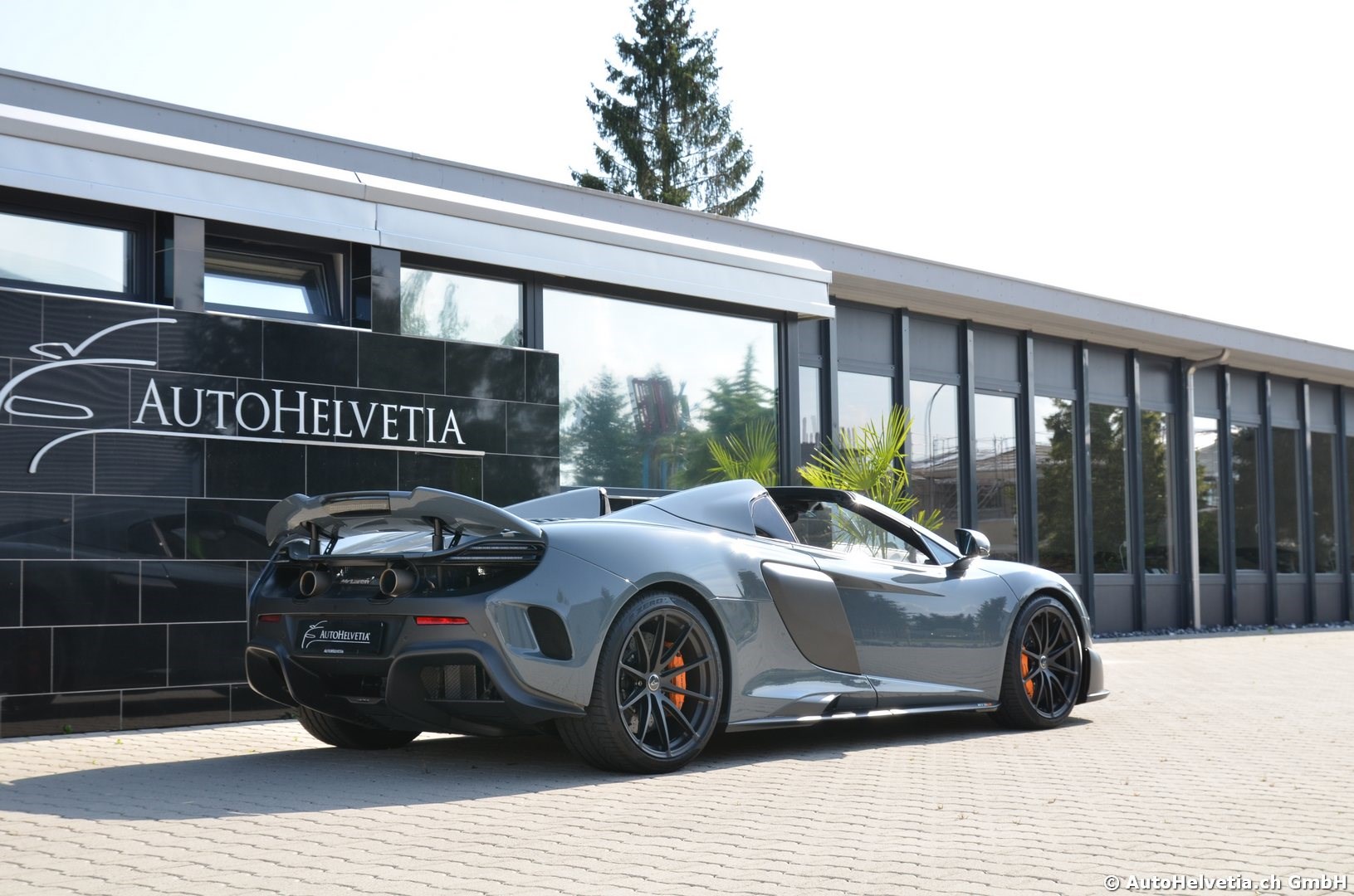 McLAREN 675LT Spider 3.8 V8 SSG-image-4