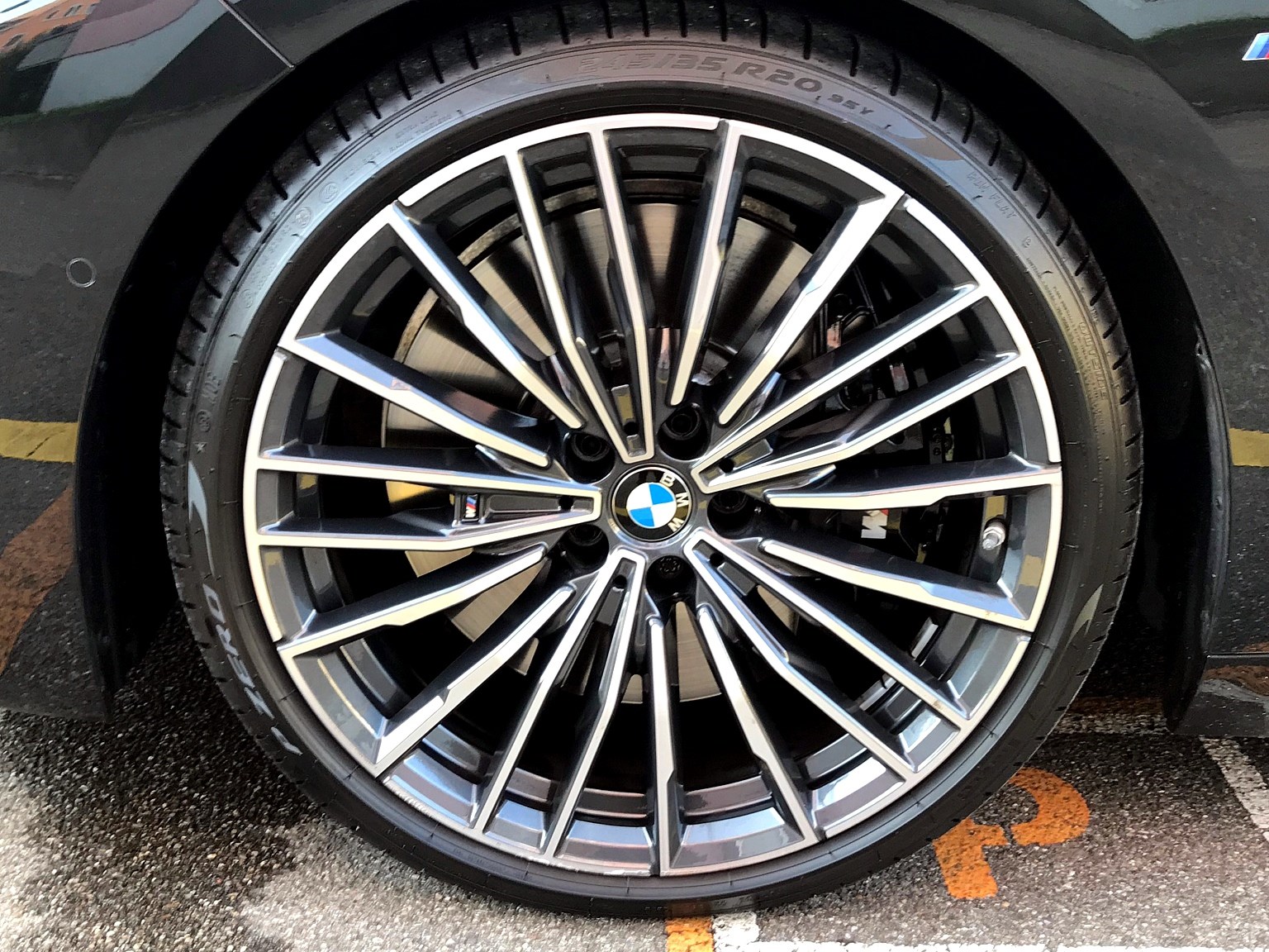 BMW M850i xDrive Cabrio Steptronic SAG-image-10