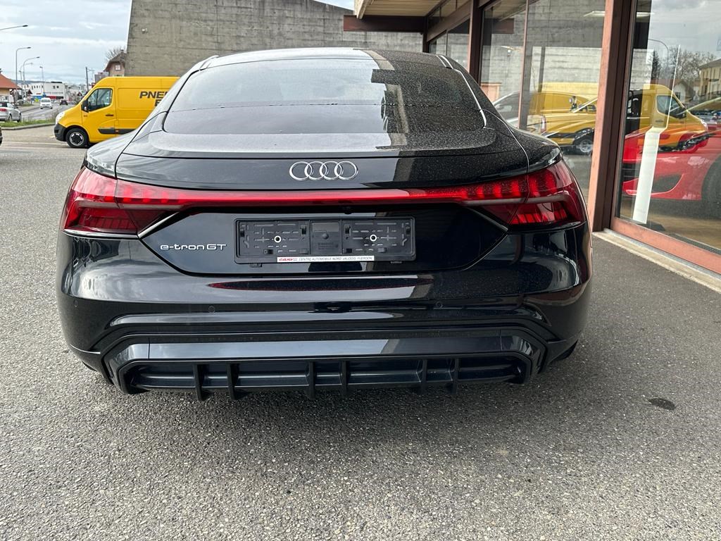 AUDI e-tron GT quattro-image-14
