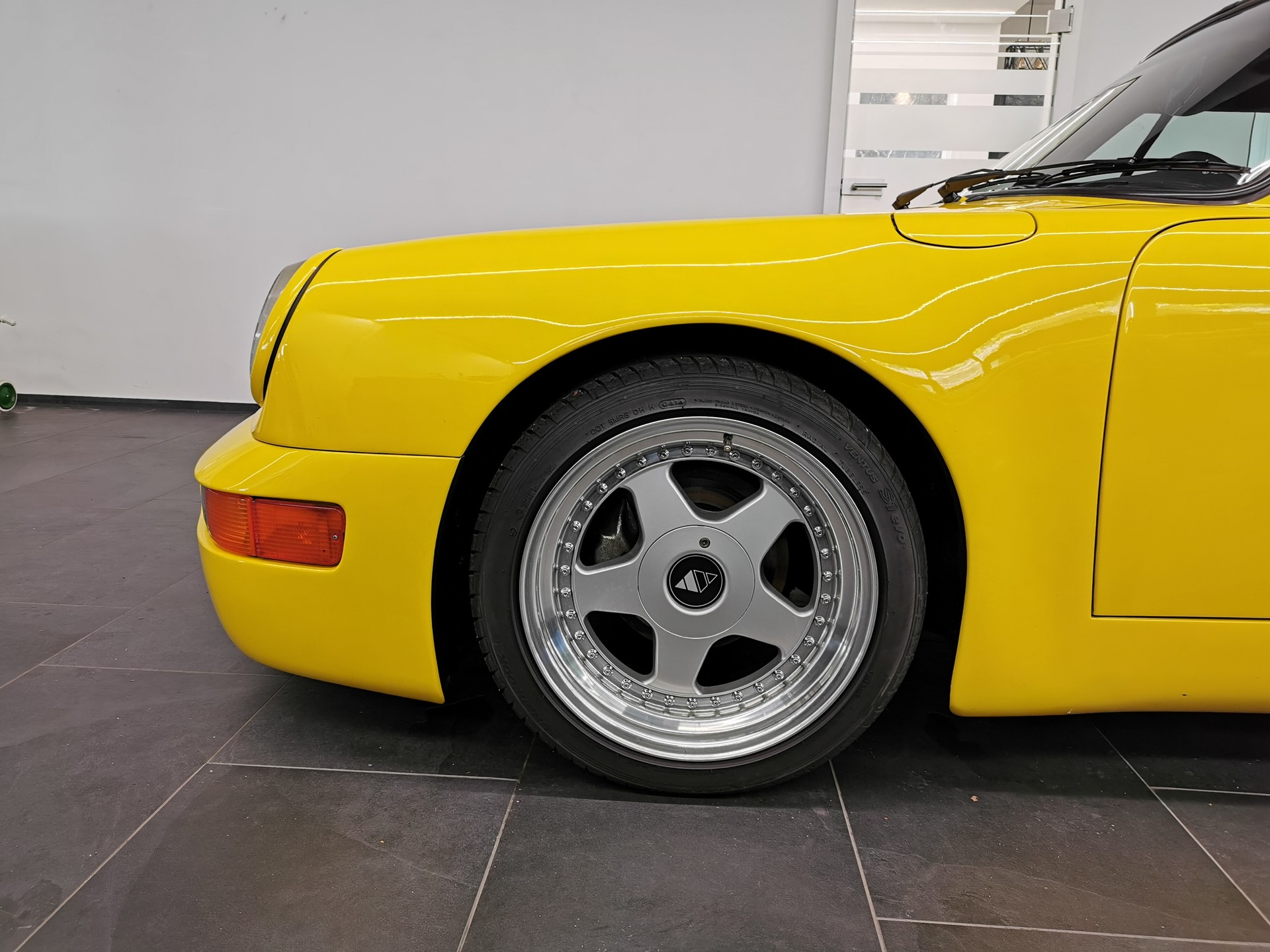 PORSCHE 911 930 964 Carrera Cabrio WTL Turbolook STROSEK Veteranfahrzeug Klimaanlage-image-14