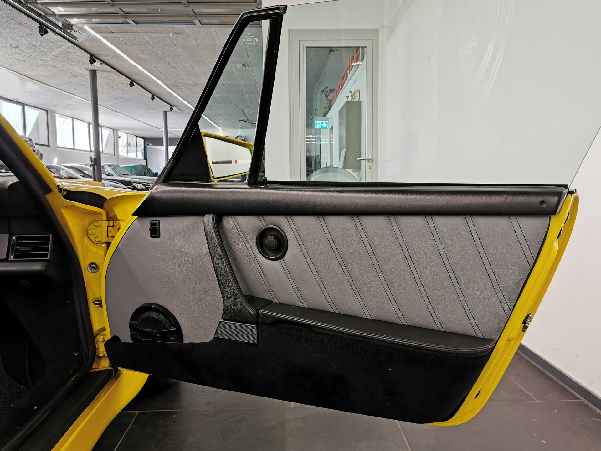 PORSCHE 911 930 964 Carrera Cabrio WTL Turbolook STROSEK Veteranfahrzeug Klimaanlage-image-10