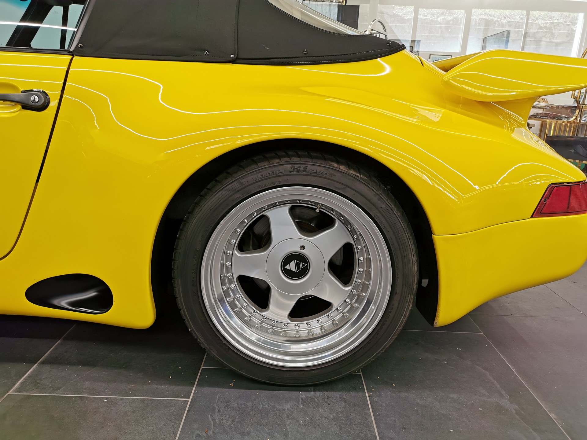 PORSCHE 911 930 964 Carrera Cabrio WTL Turbolook STROSEK Veteranfahrzeug Klimaanlage-image-15