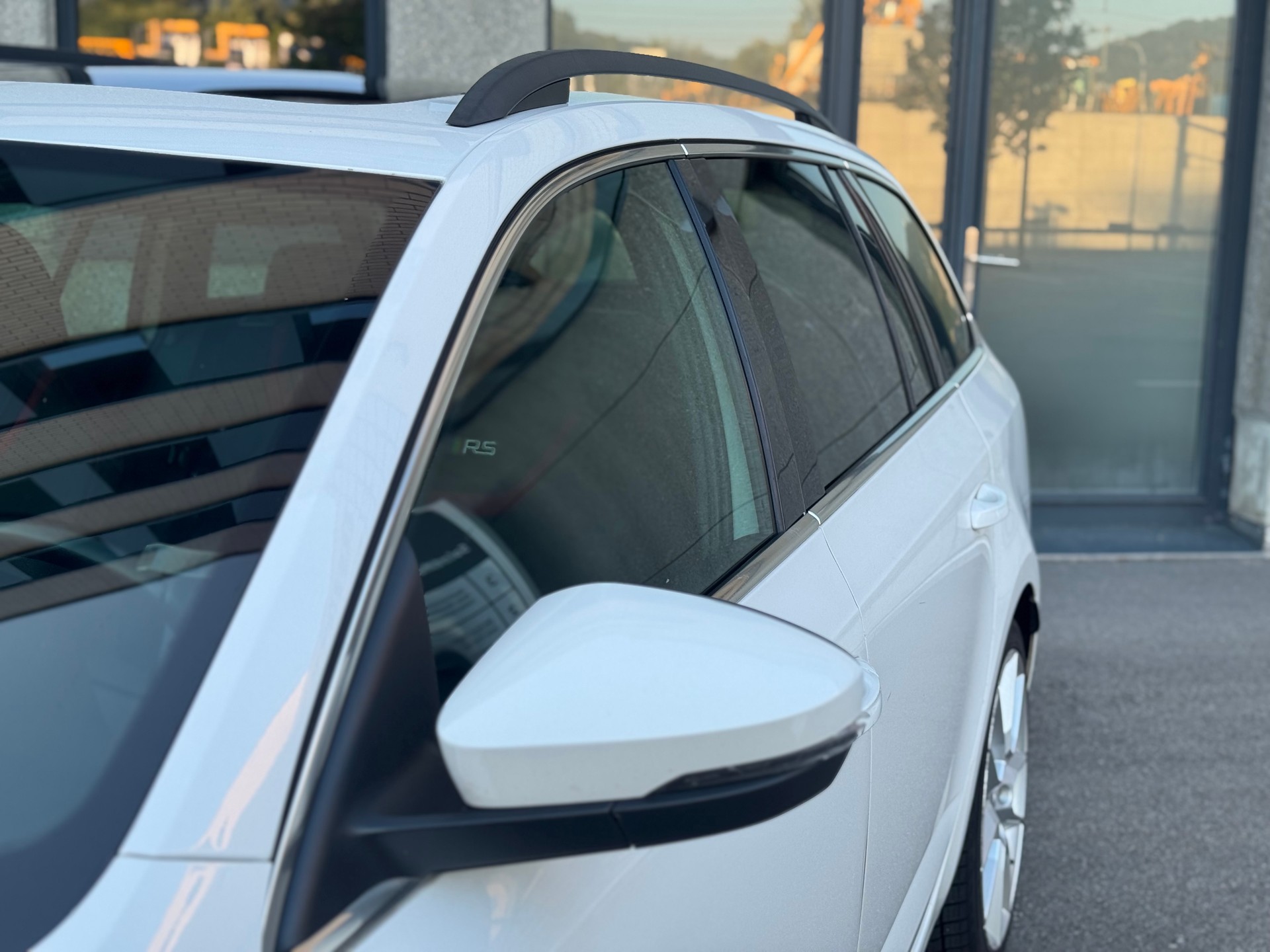 SKODA Octavia Combi 2.0 TDI RS DSG-image-6