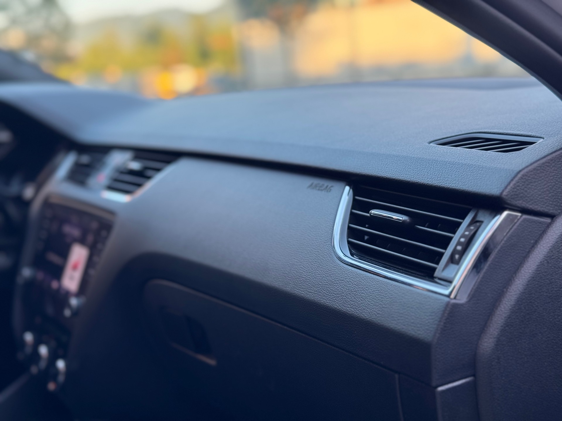 SKODA Octavia Combi 2.0 TDI RS DSG-image-26