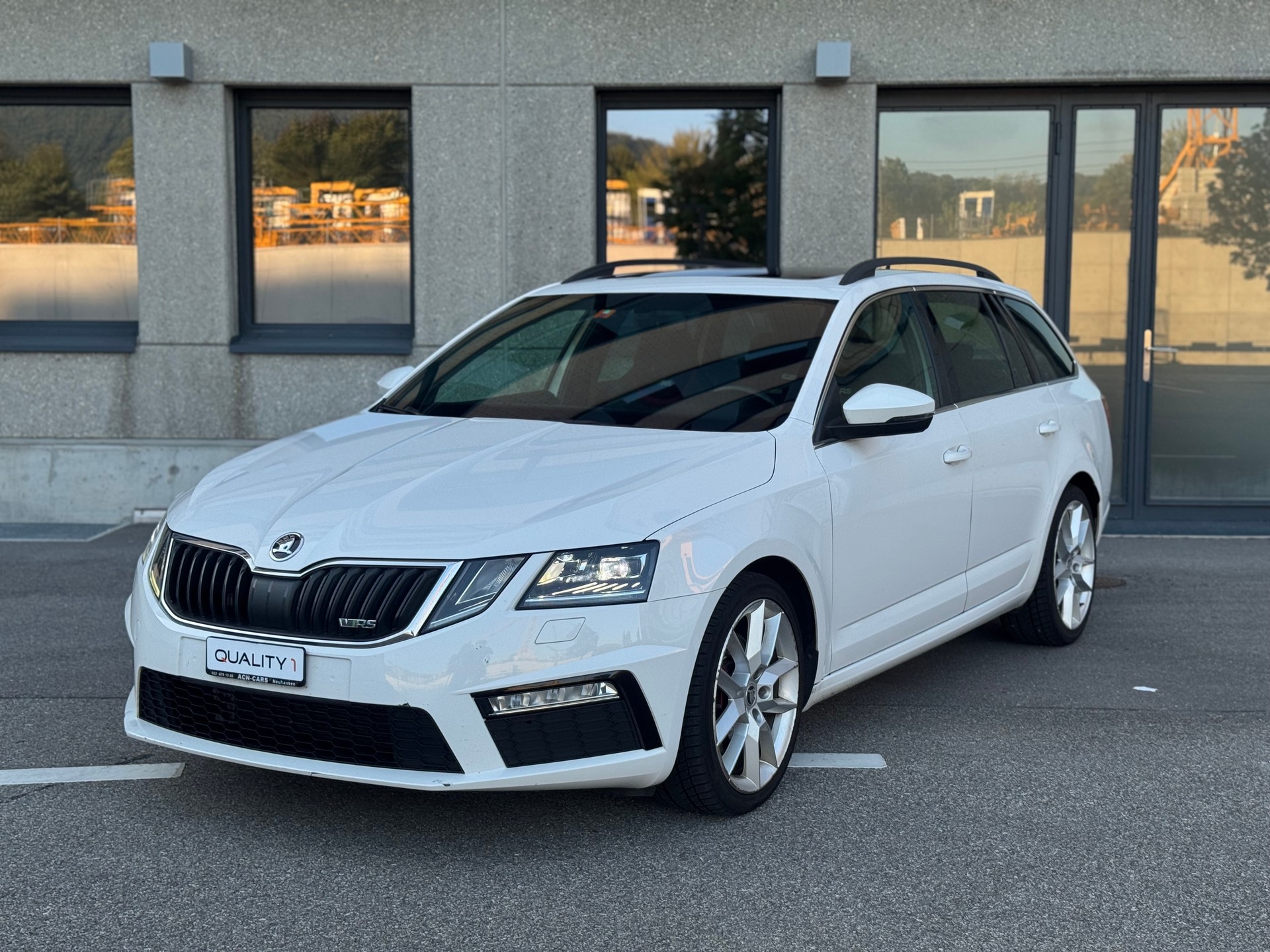 SKODA Octavia Combi 2.0 TDI RS DSG-image-0