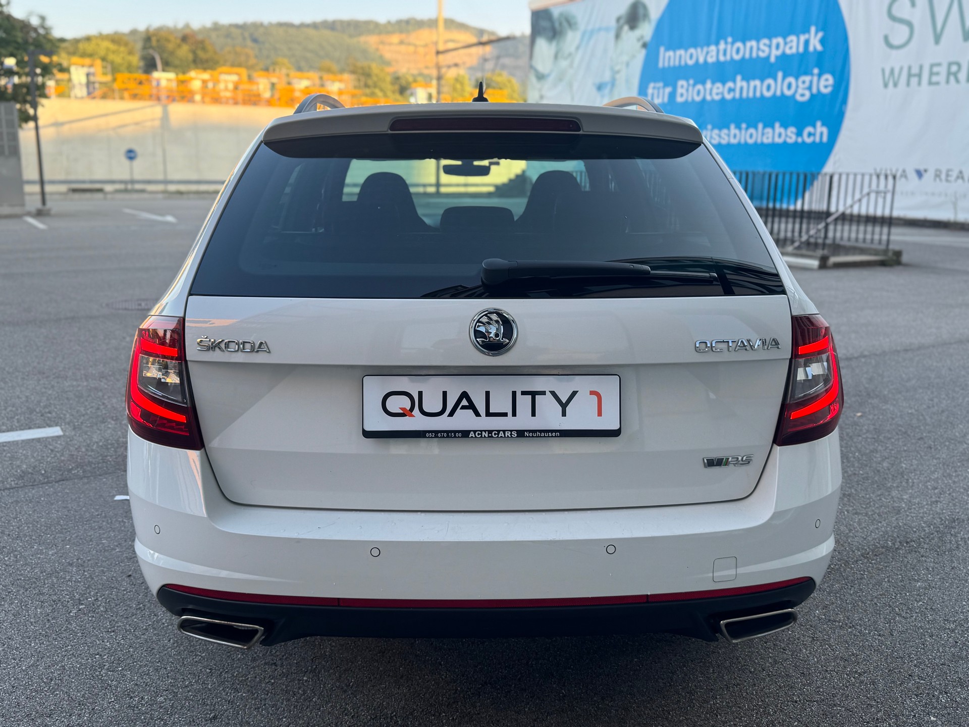 SKODA Octavia Combi 2.0 TDI RS DSG-image-5