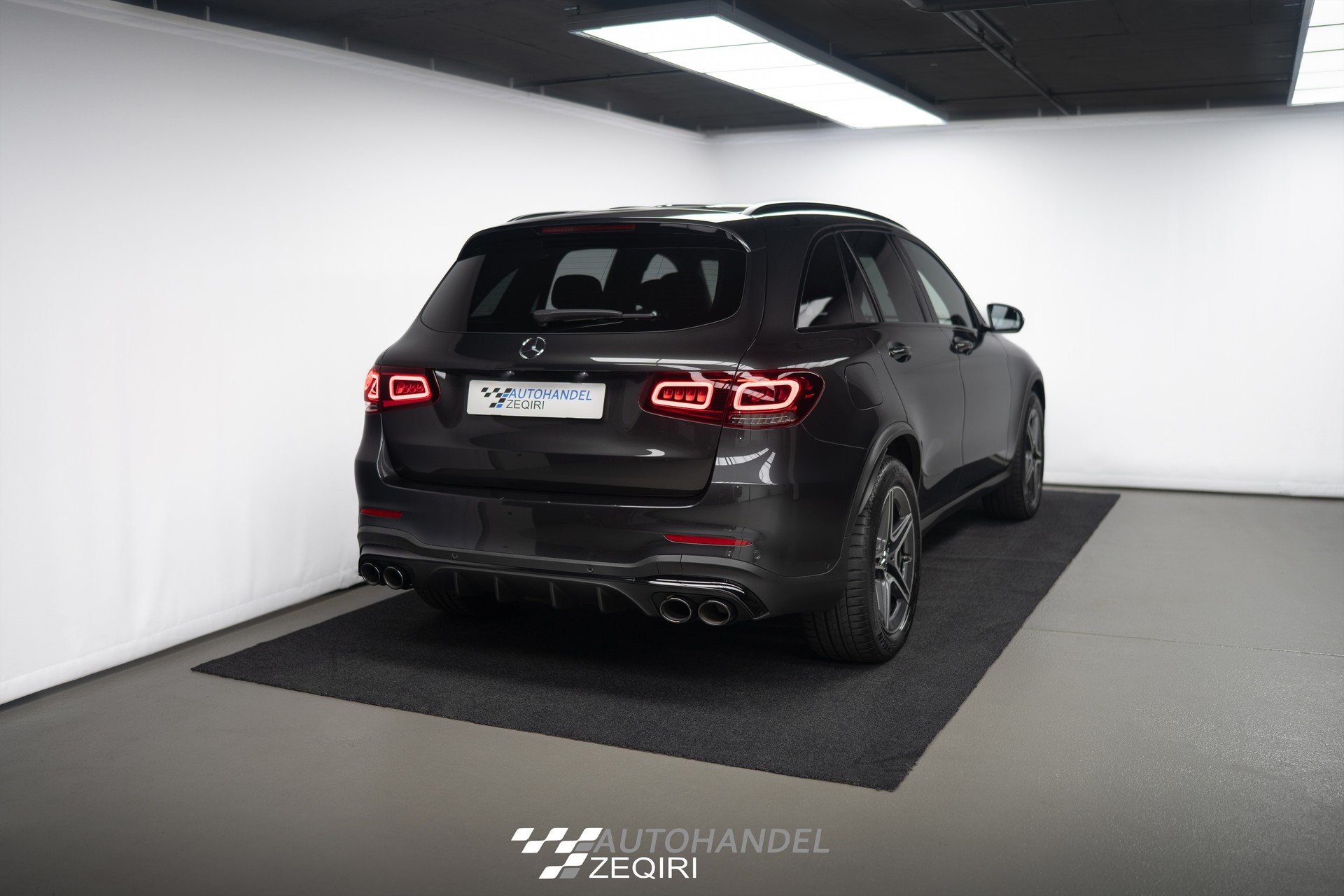MERCEDES-BENZ GLC 43 AMG 4Matic 9G-Tronic-image-4