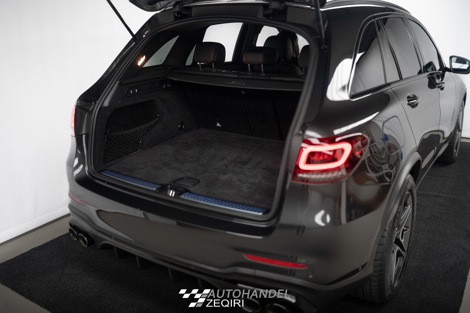 MERCEDES-BENZ GLC 43 AMG 4Matic 9G-Tronic-image-13