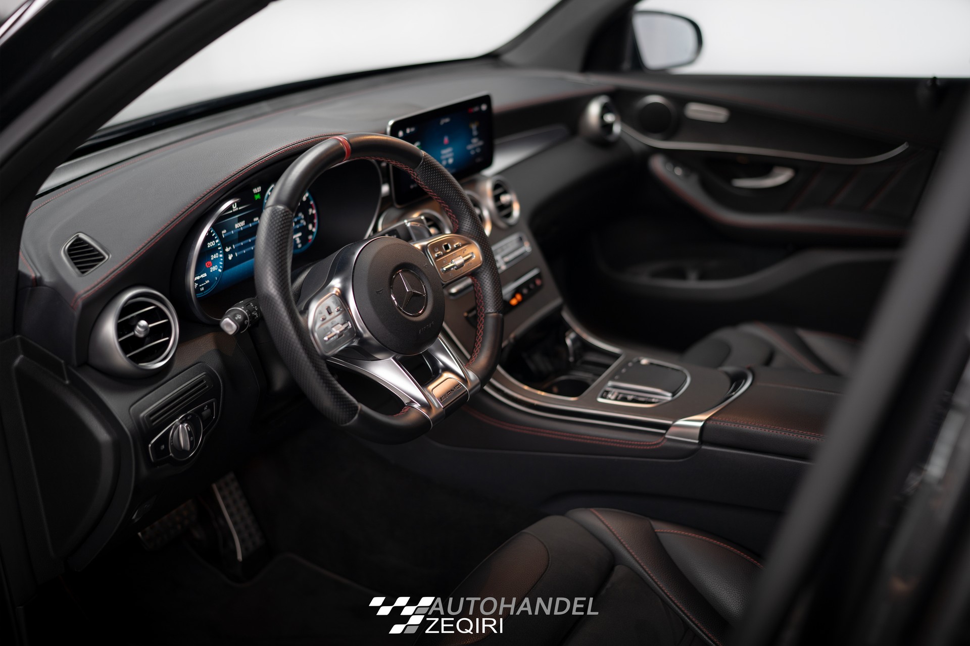 MERCEDES-BENZ GLC 43 AMG 4Matic 9G-Tronic-image-6