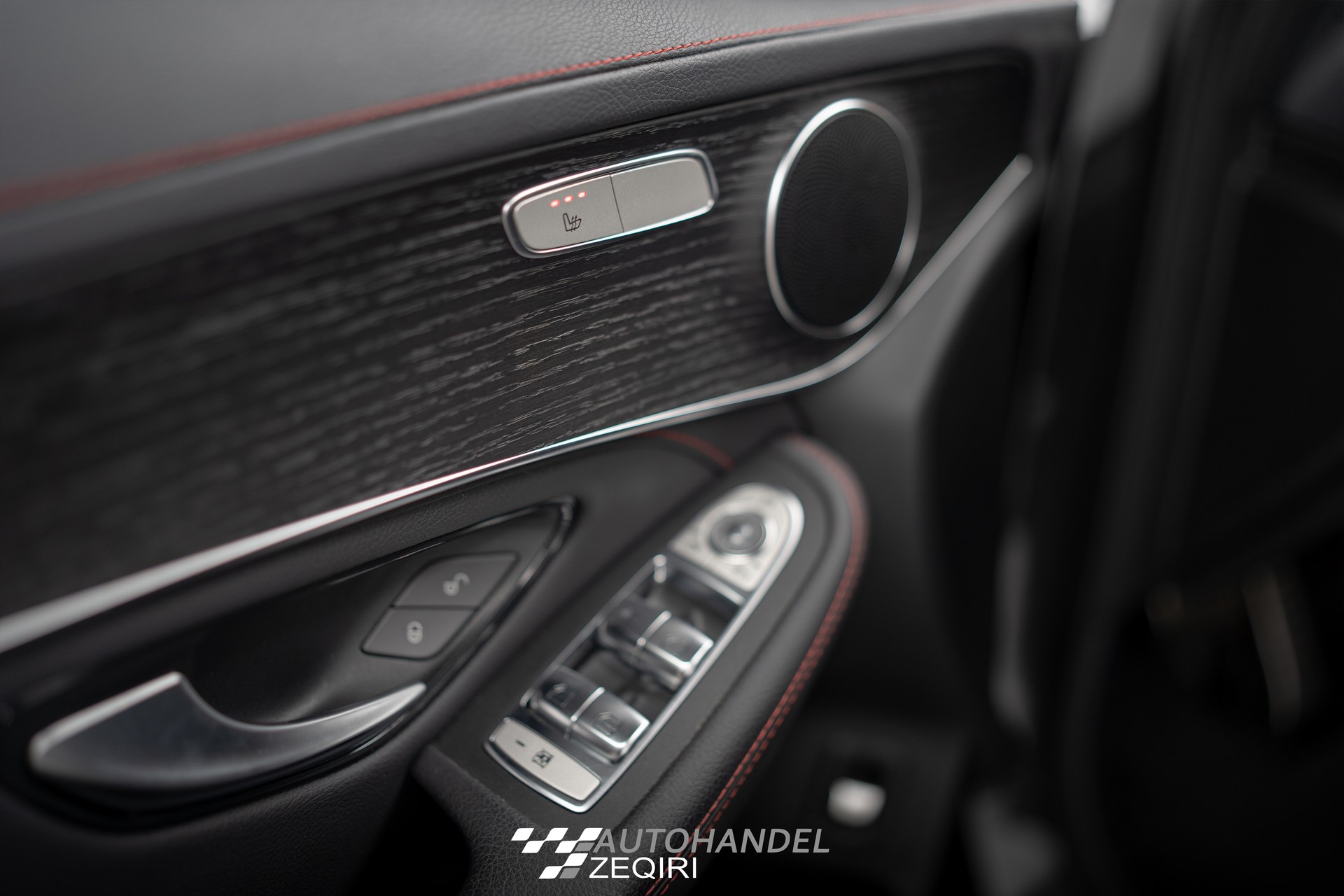 MERCEDES-BENZ GLC 43 AMG 4Matic 9G-Tronic-image-7