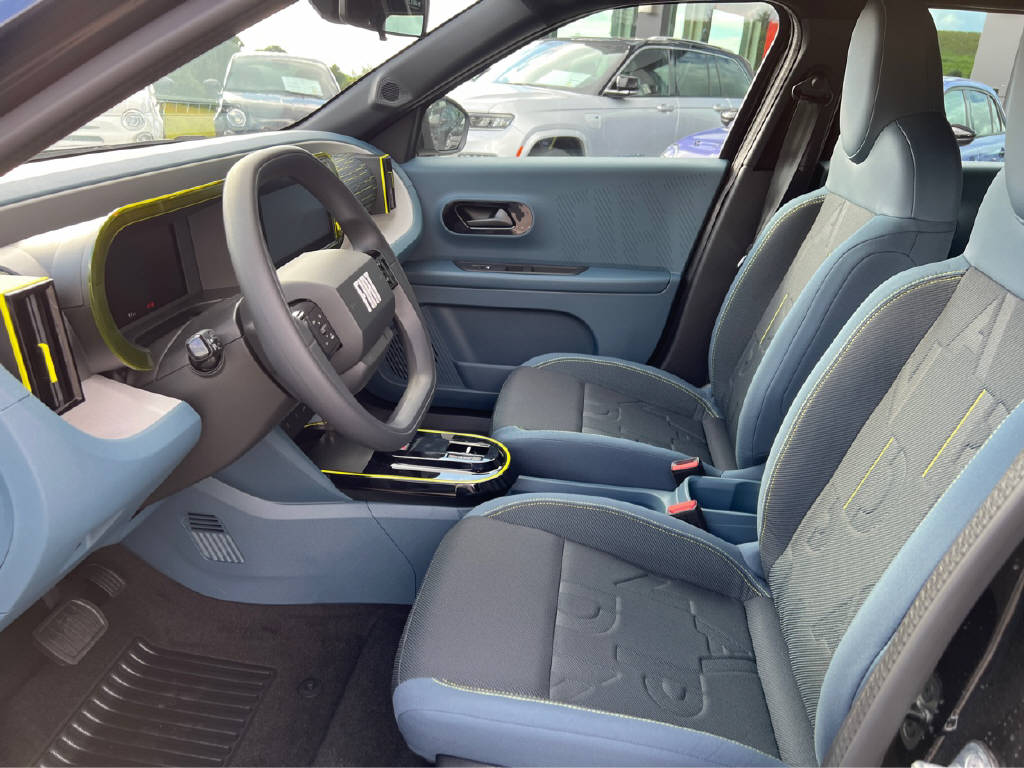 FIAT Grande Panda Red-image-4