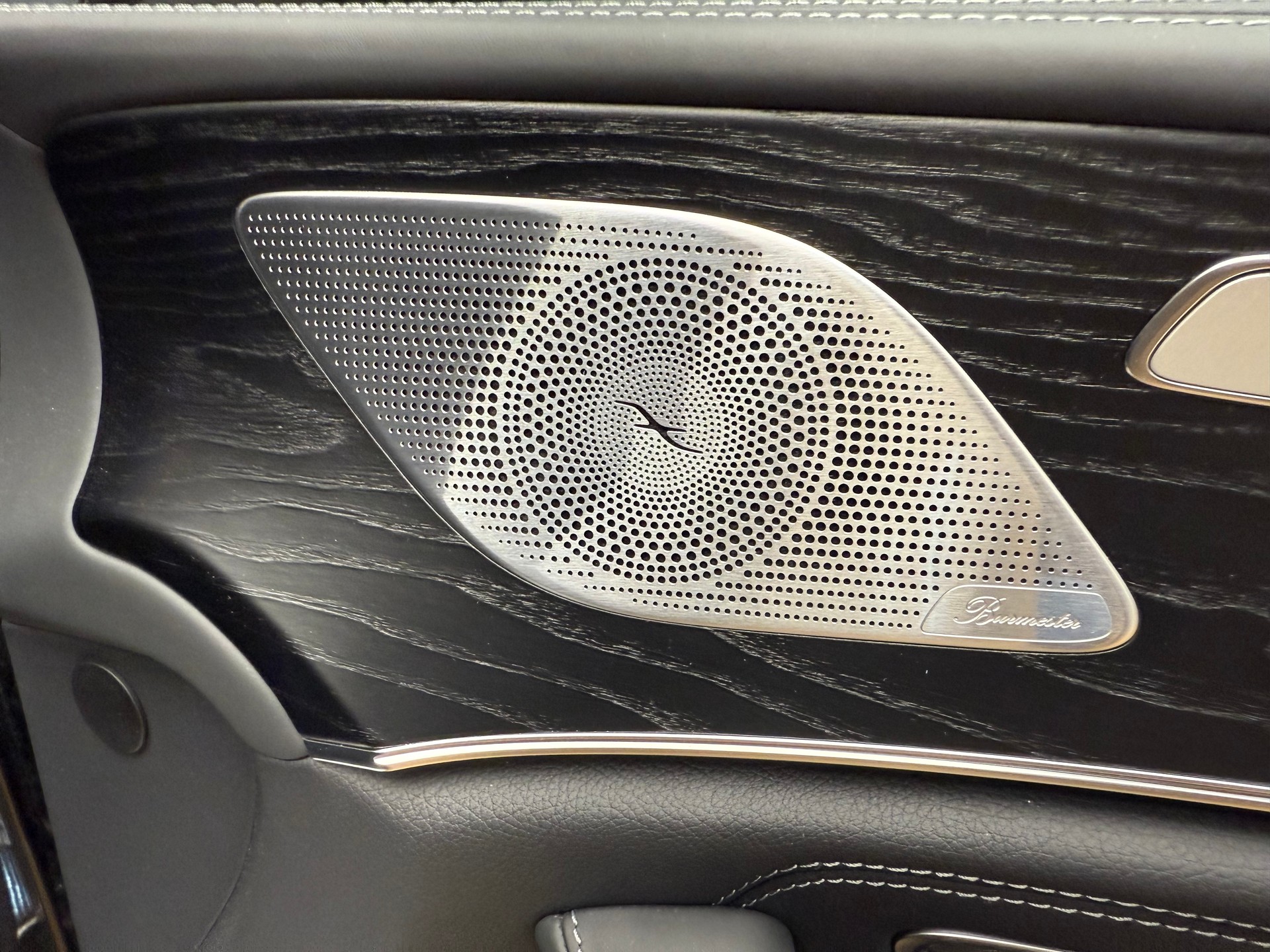 MERCEDES-BENZ CLS 53 4M+ AMG / DISTRONIC / 360 Grad Kamera /-image-12