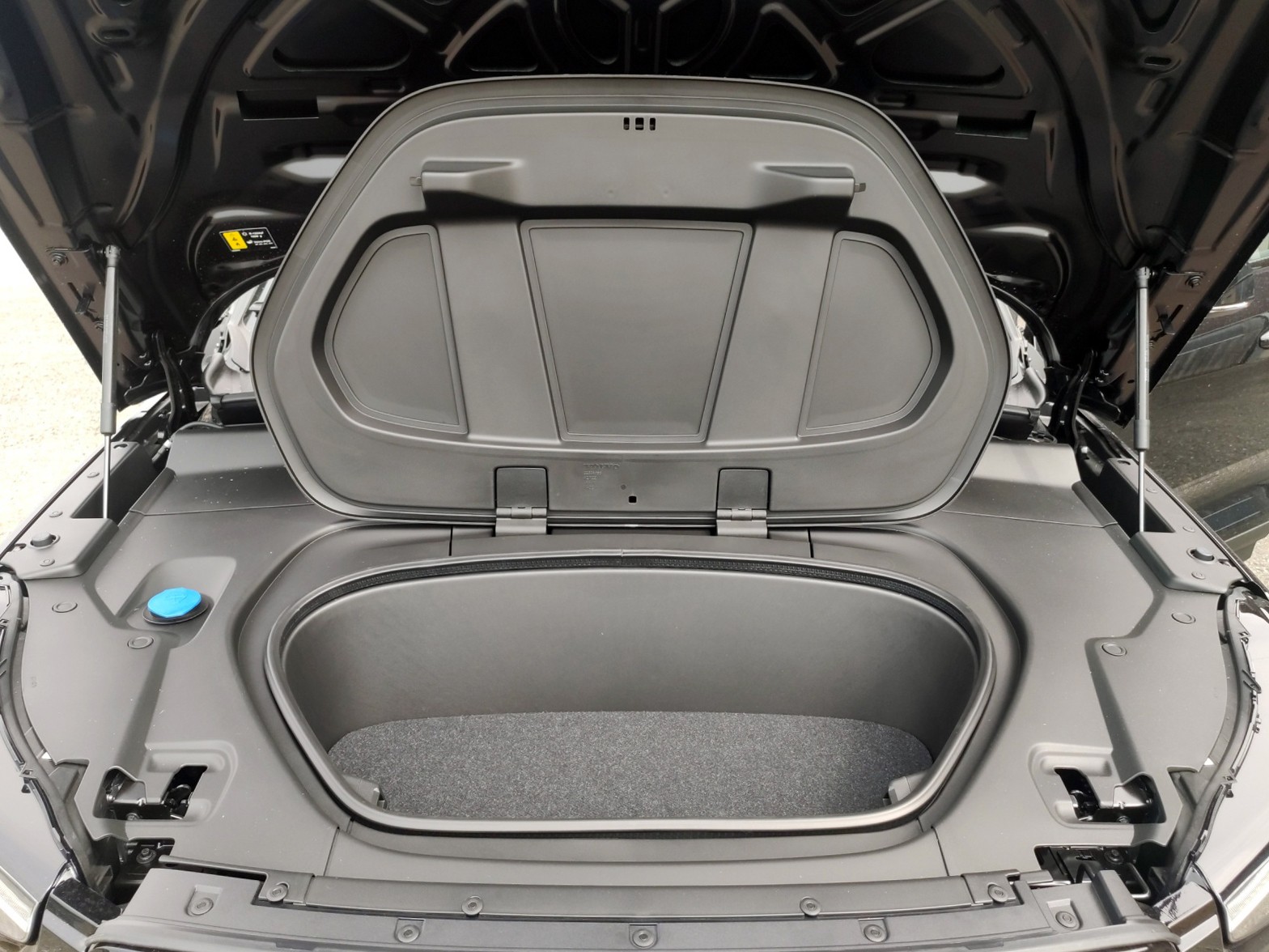 VOLVO C40 P6 Recharge Ultimate-image-15