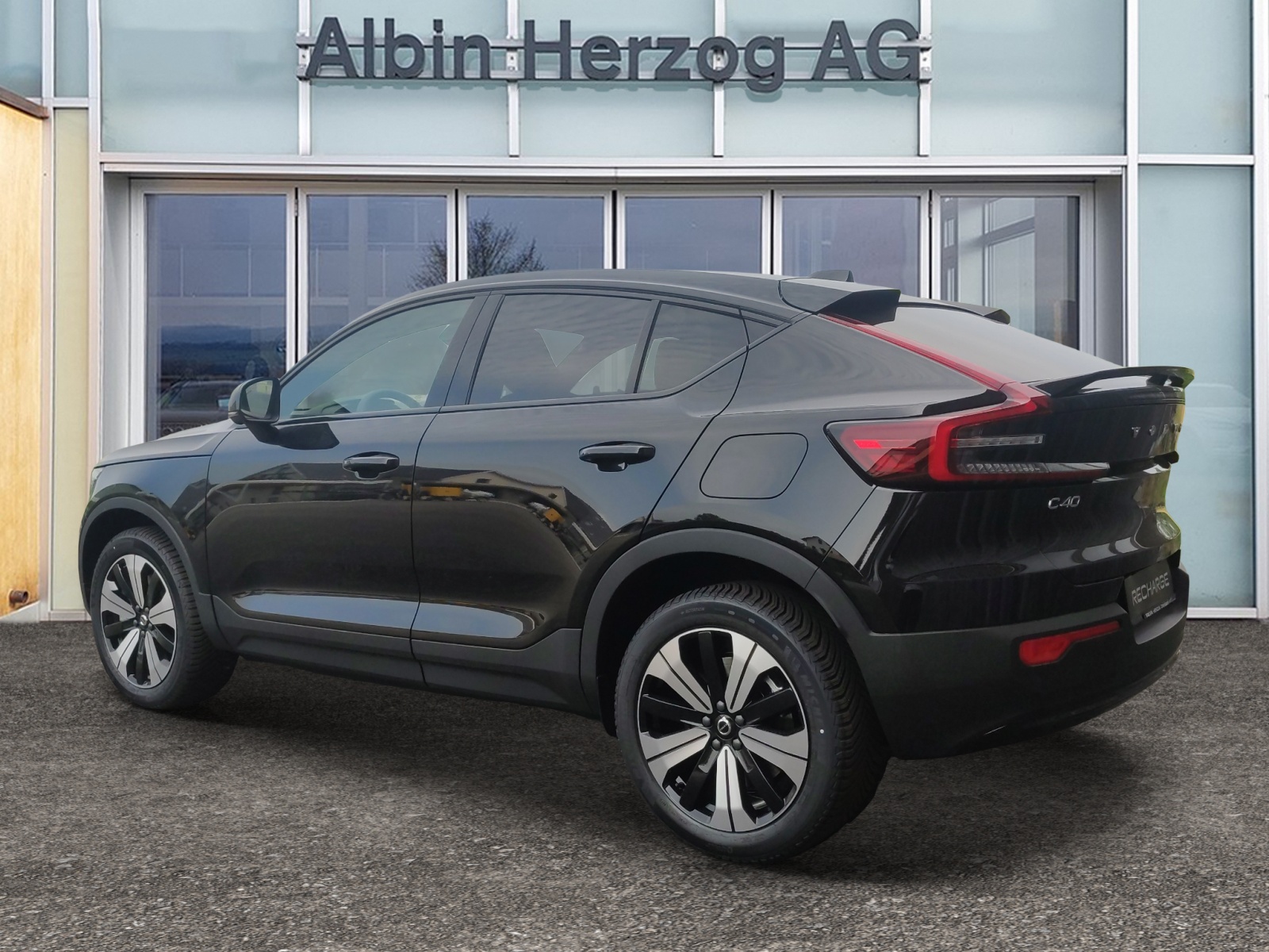 VOLVO C40 P6 Recharge Ultimate-image-2