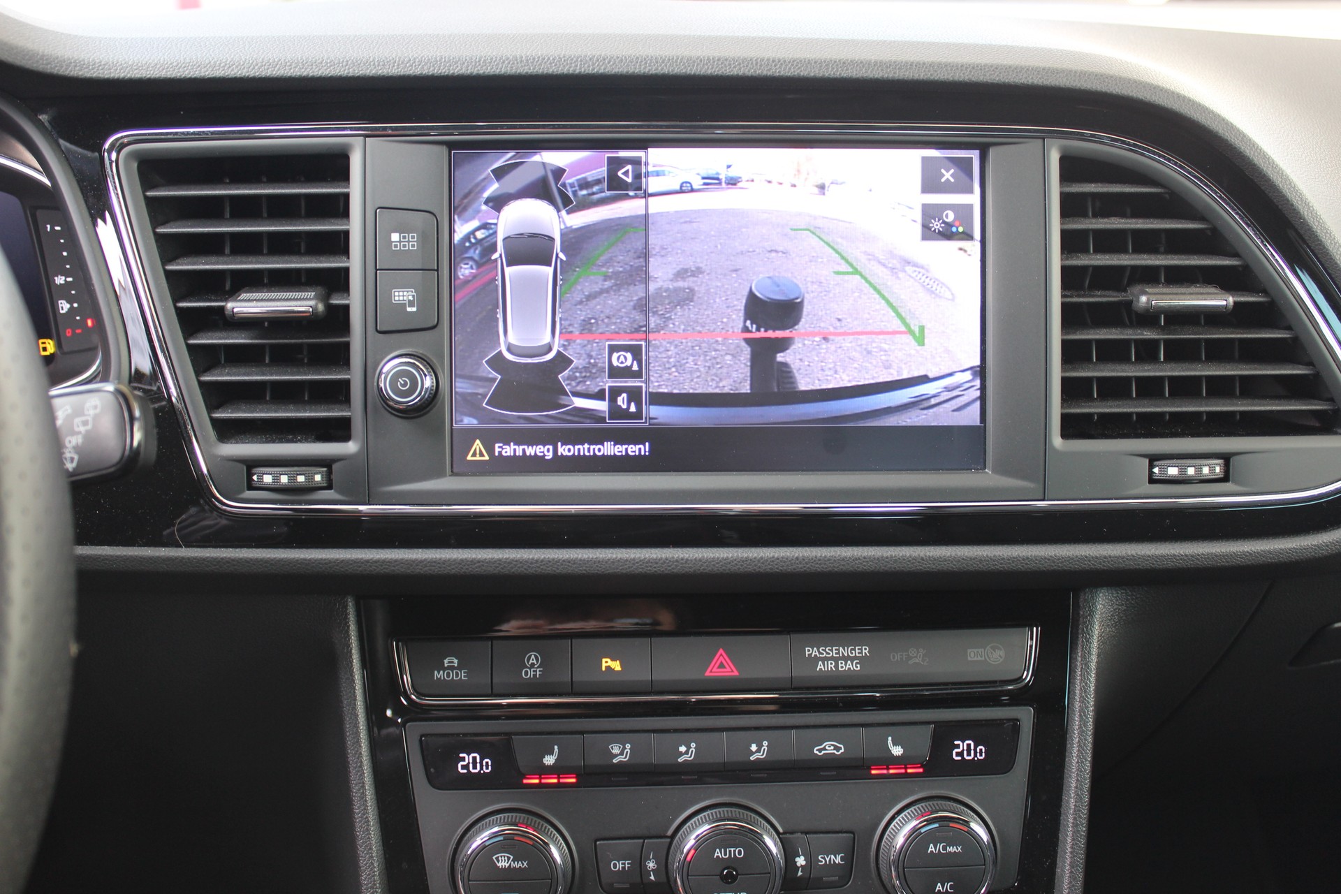 SEAT Leon ST 2.0 TSI FR DSG-image-11