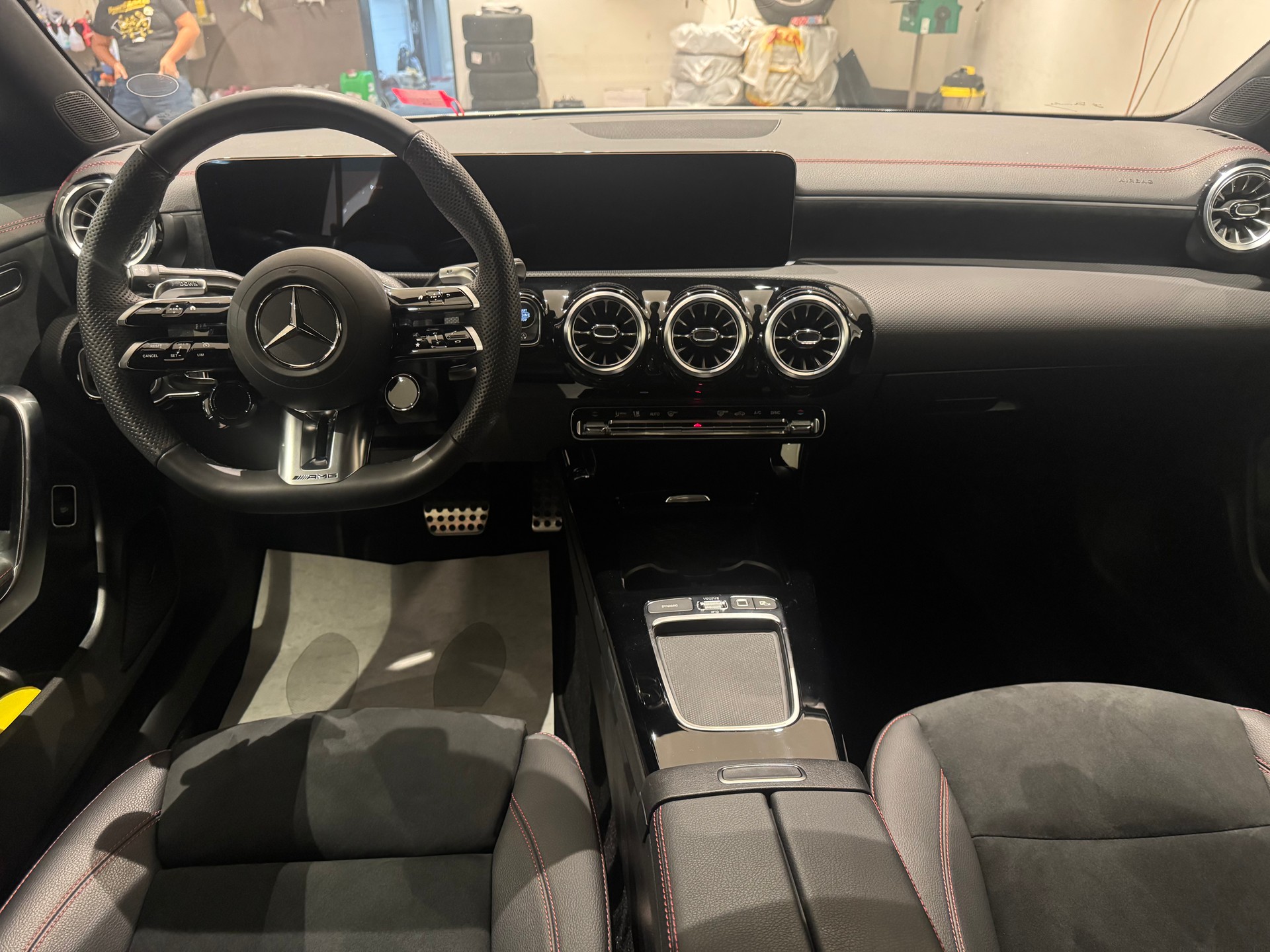 MERCEDES-BENZ CLA 35 AMG 4matic-image-7