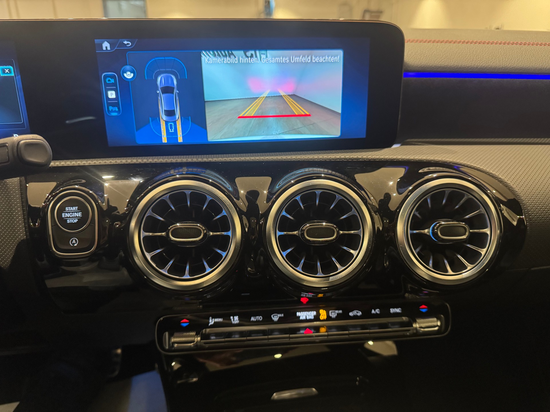 MERCEDES-BENZ CLA 35 AMG 4matic-image-9