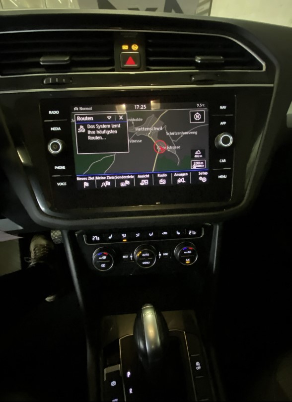 VW Tiguan 1.4 TSI Trendline DSG-image-11