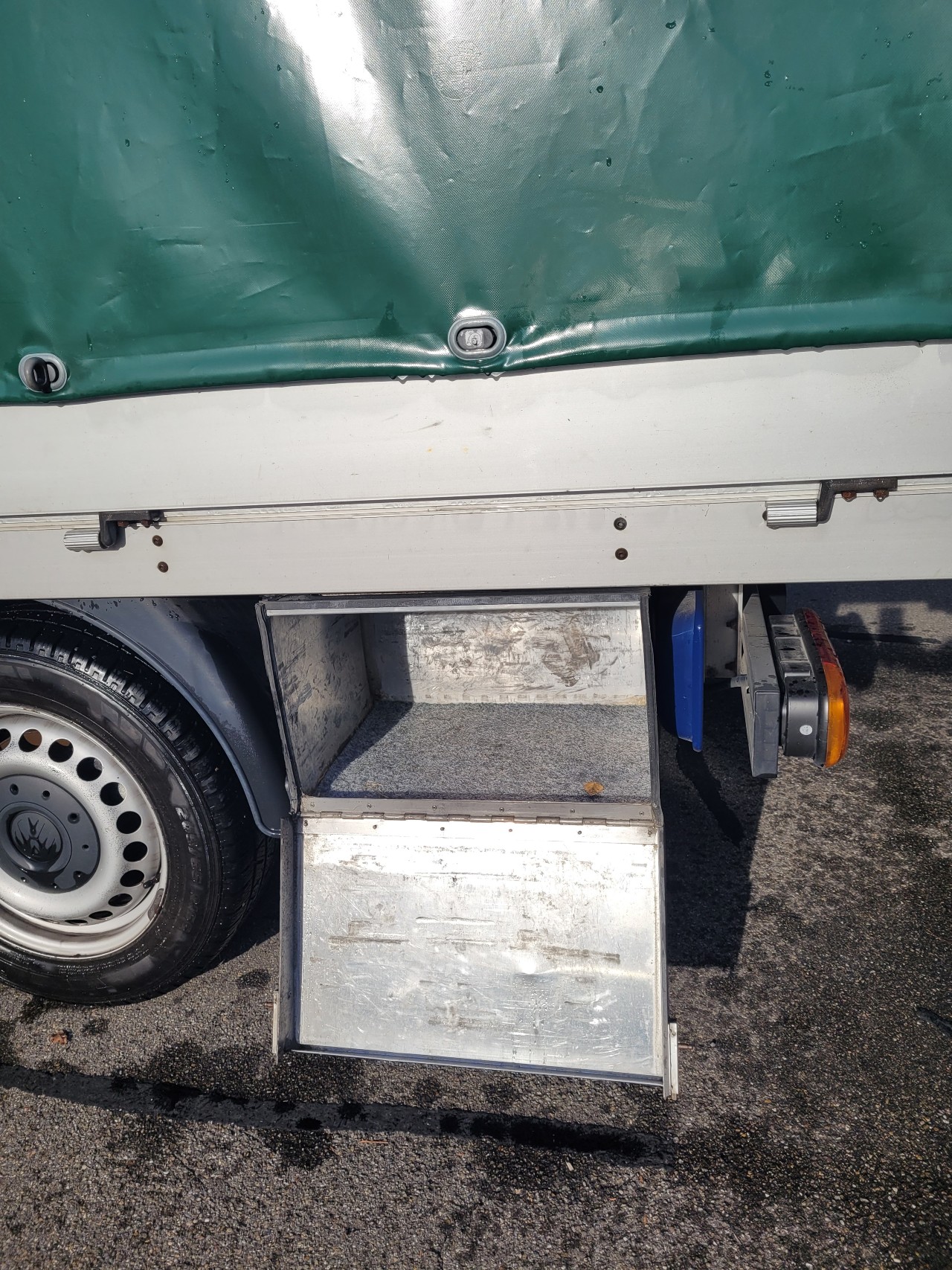 VW T5 2.0 TDI-image-4