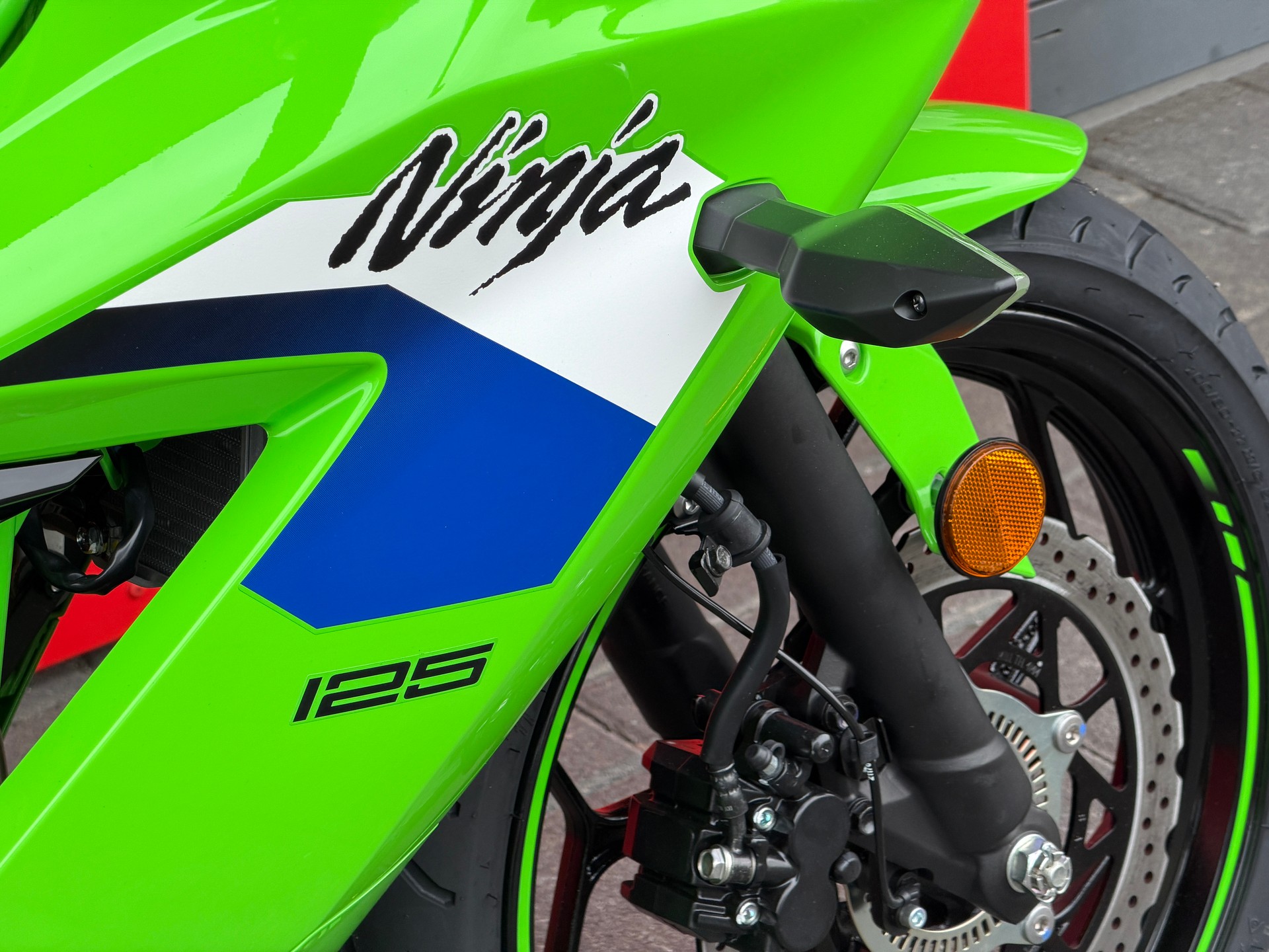 KAWASAKI Ninja 125-image-6
