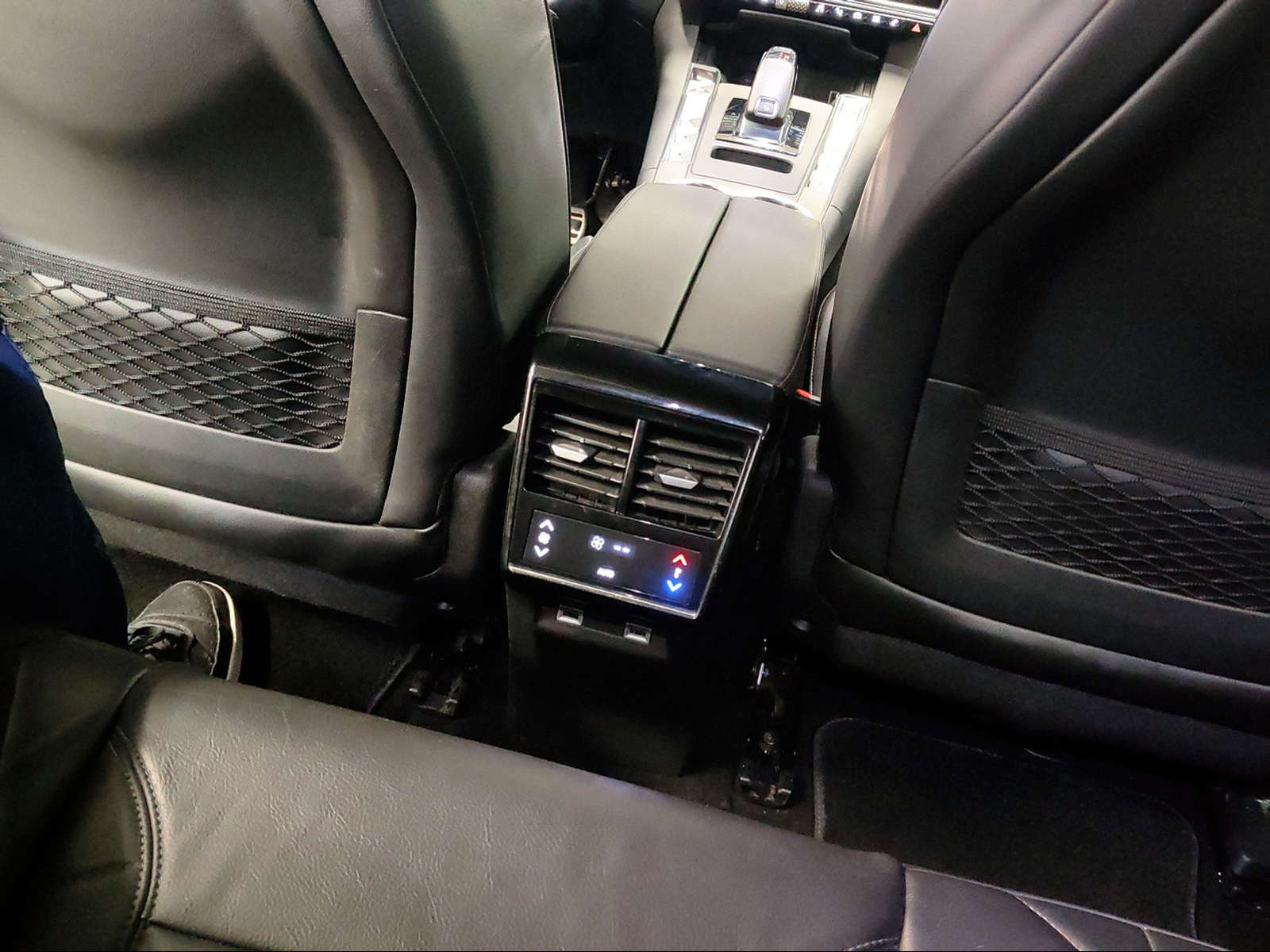 DS AUTOMOBILES DS 7 Crossback E-Tense 300 4x4 Rivoli-image-16