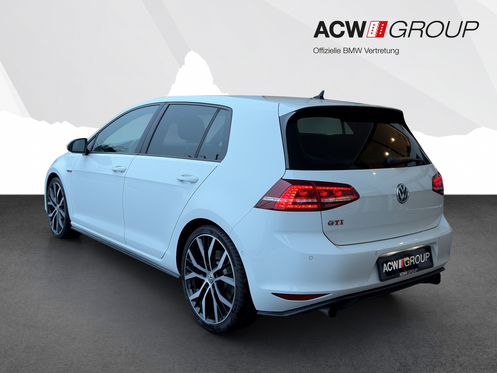 VW Golf VII 2.0 TSI GTI Performance DSG-image-2