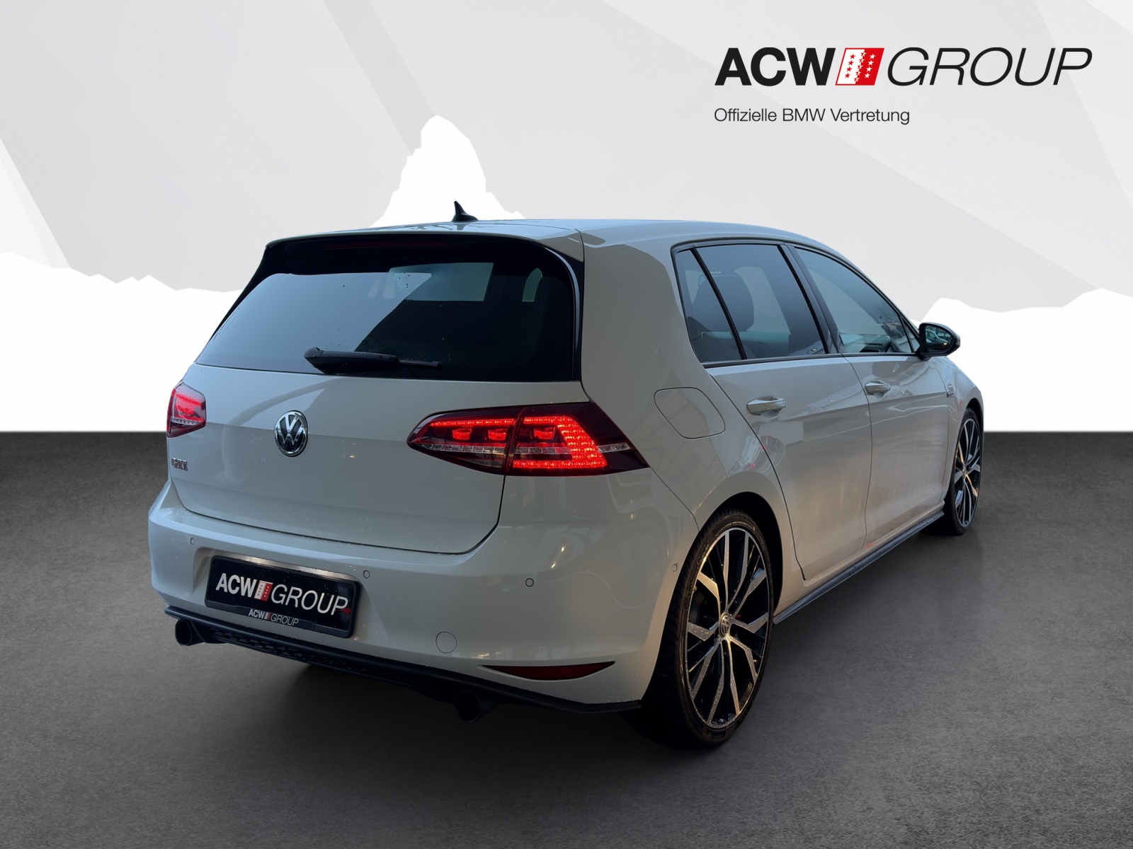 VW Golf VII 2.0 TSI GTI Performance DSG-image-4