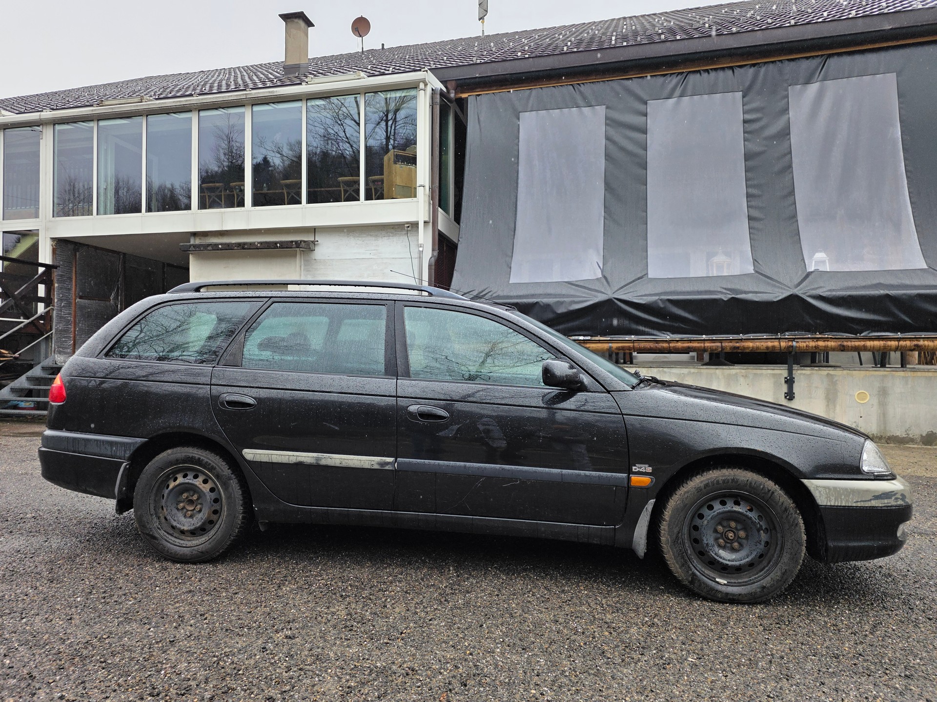 TOYOTA Avensis 2.0TD Linea Sol Wagon-image-3