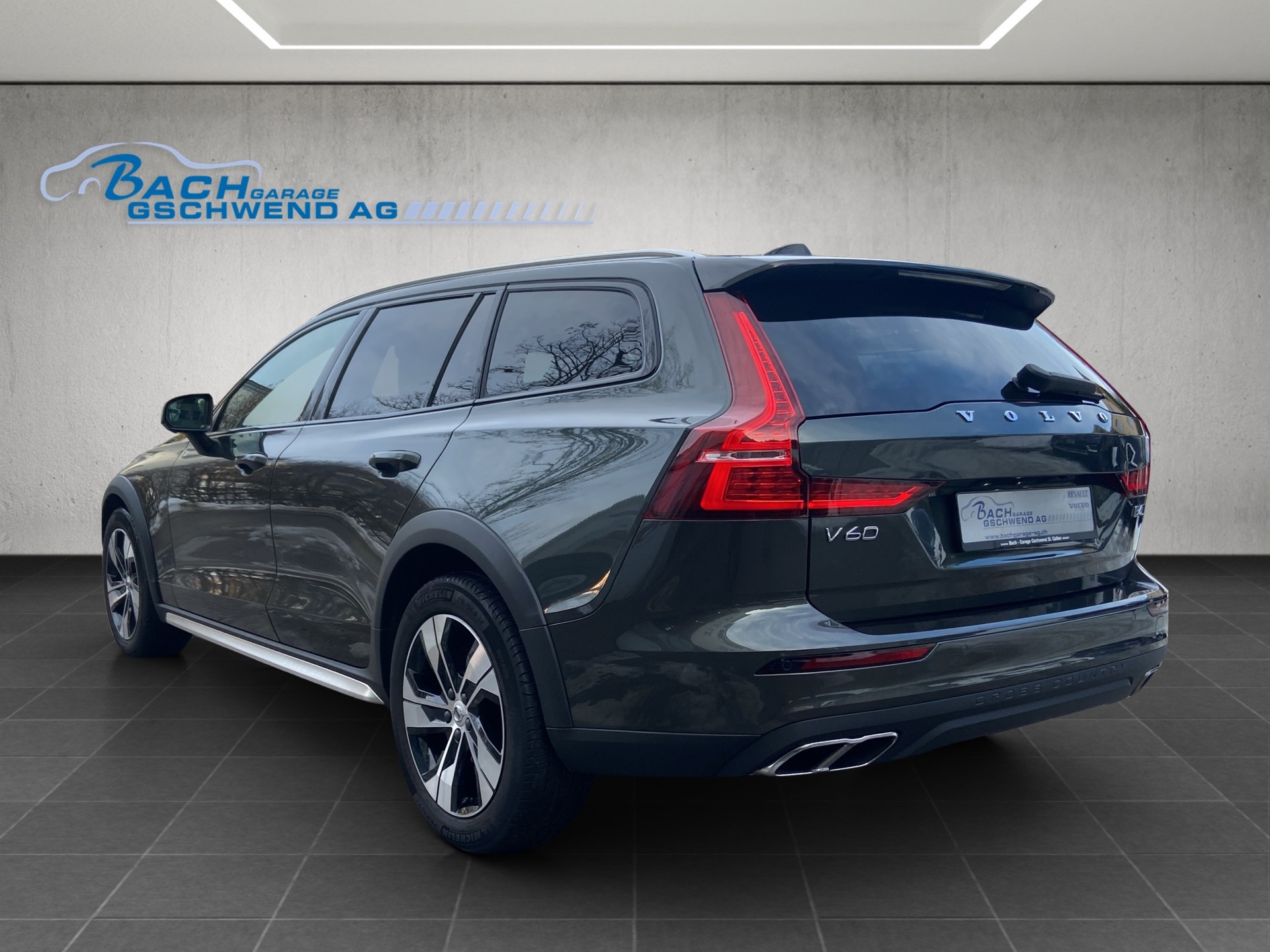 VOLVO V60 Cross Country B4 Diesel Mild Hybrid AWD Geartronic-image-4
