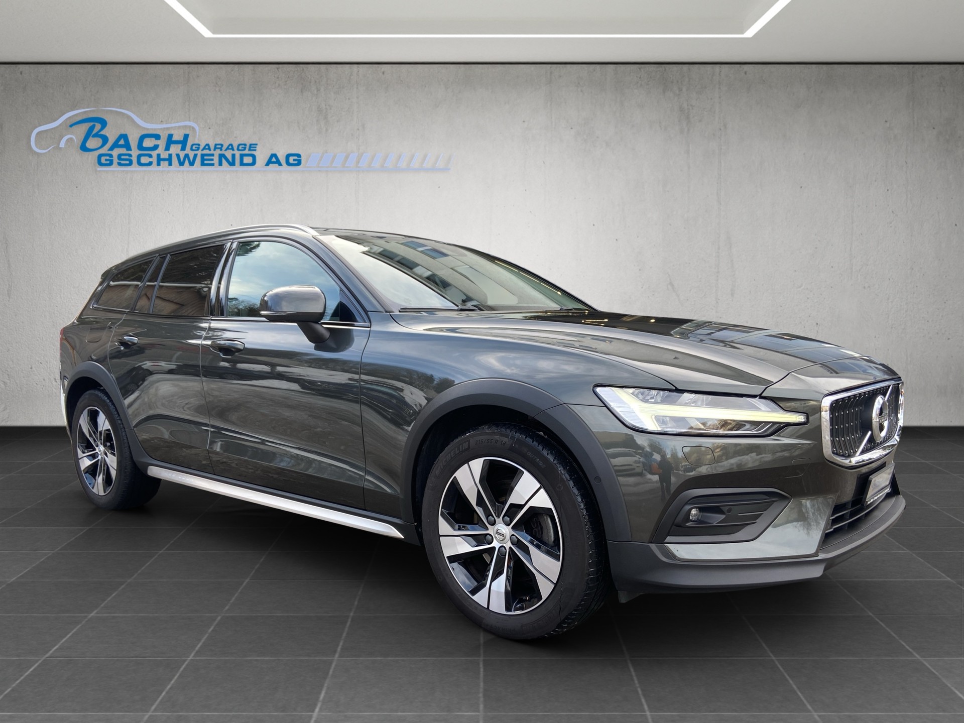 VOLVO V60 Cross Country B4 Diesel Mild Hybrid AWD Geartronic-image-1