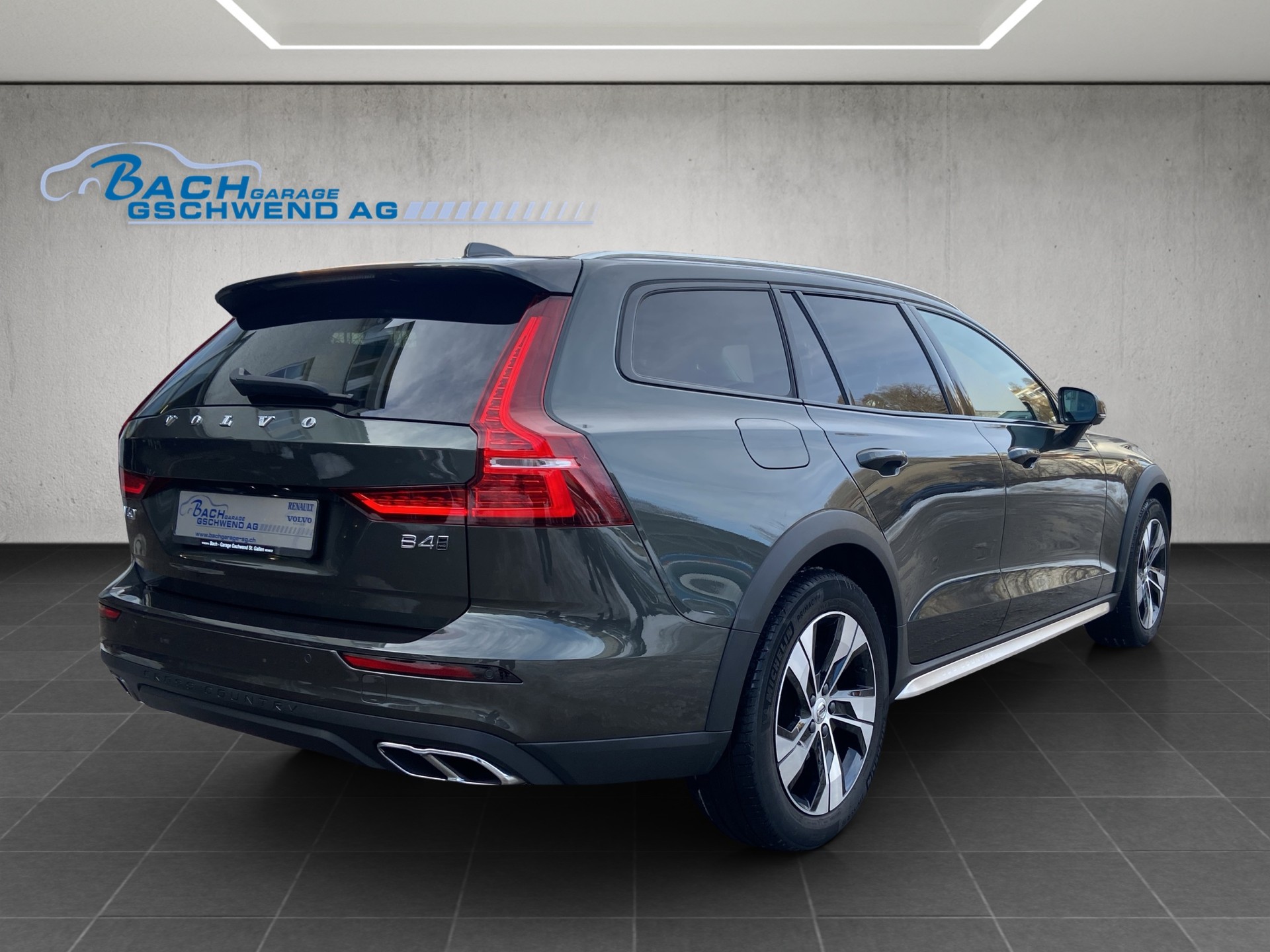 VOLVO V60 Cross Country B4 Diesel Mild Hybrid AWD Geartronic-image-3