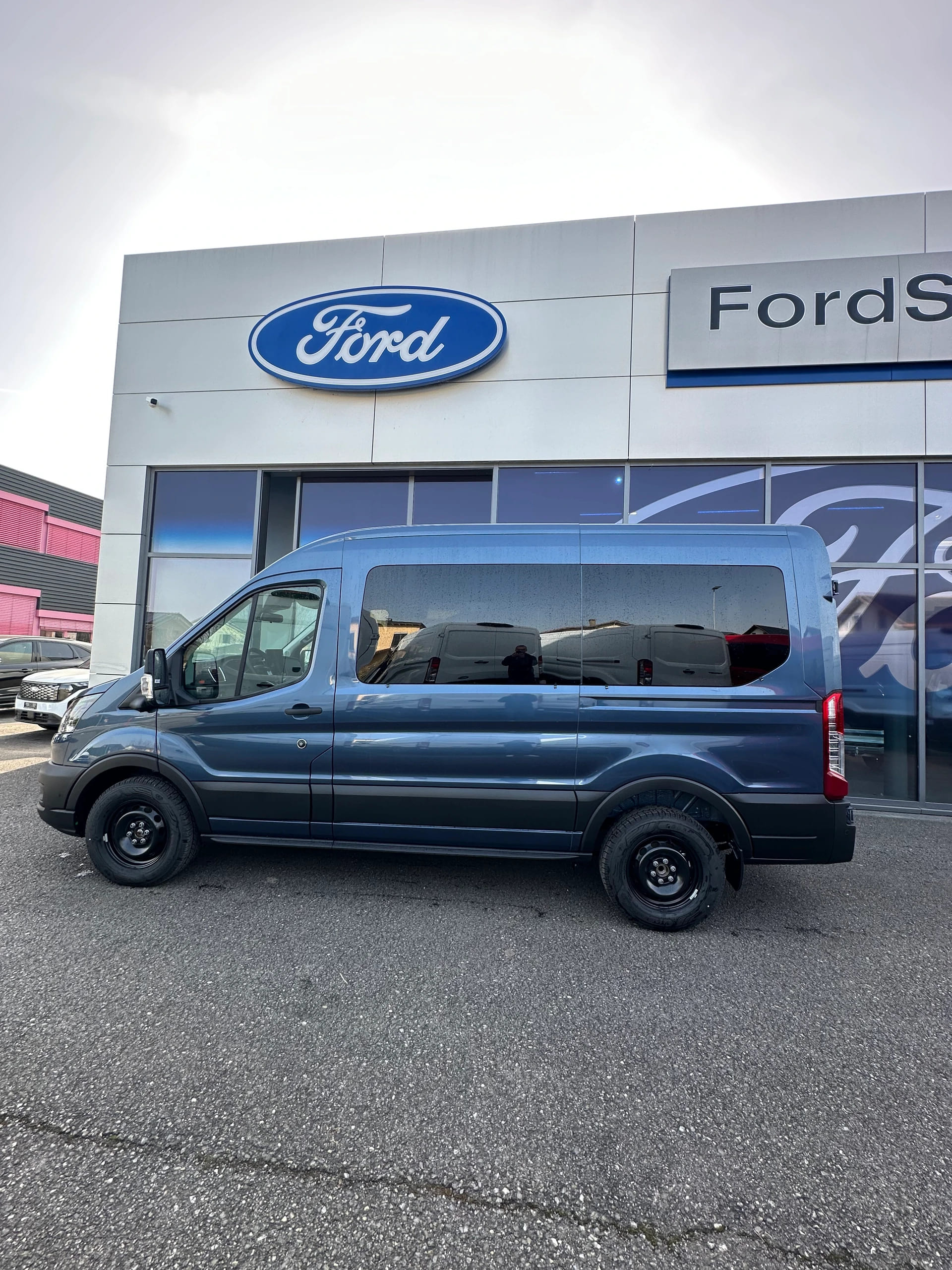 FORD Transit combi 350 L2 2.0 EcoBl Trend/150CV/Aut.-image-2