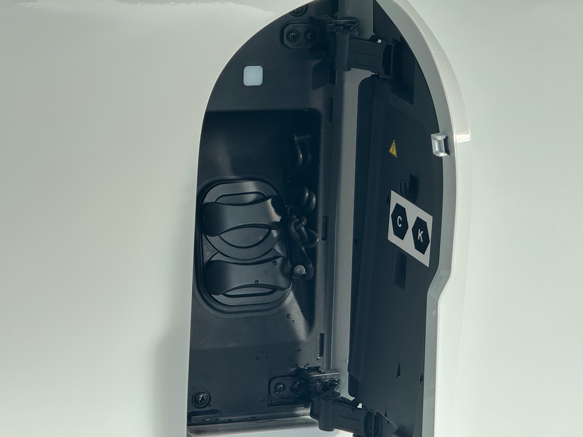 MAXUS eDeliver 7 L2H1 FWD 88kWh-image-25