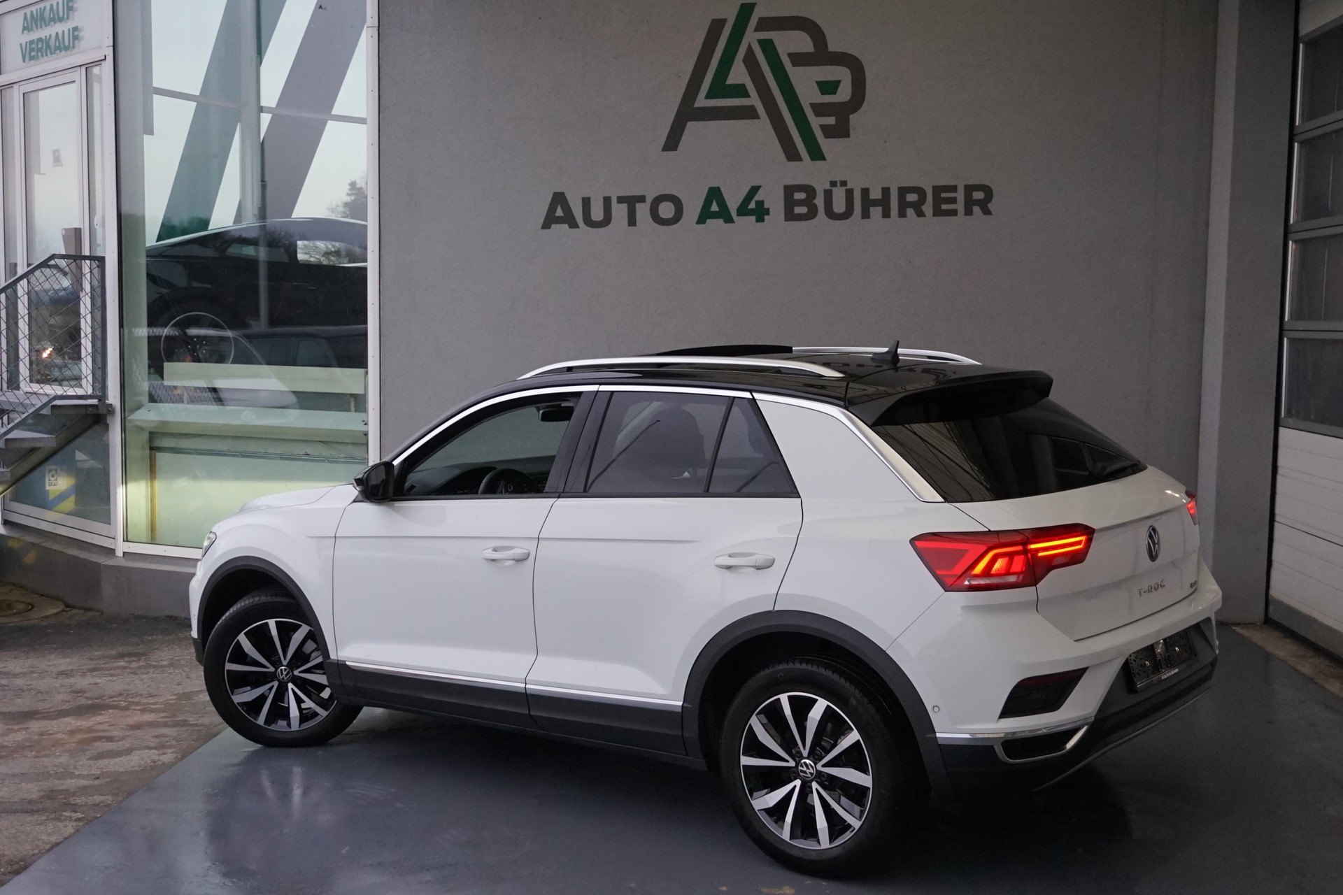 VW T-Roc 2.0 TDI Advance 4M Aus 1.Hand!-image-5
