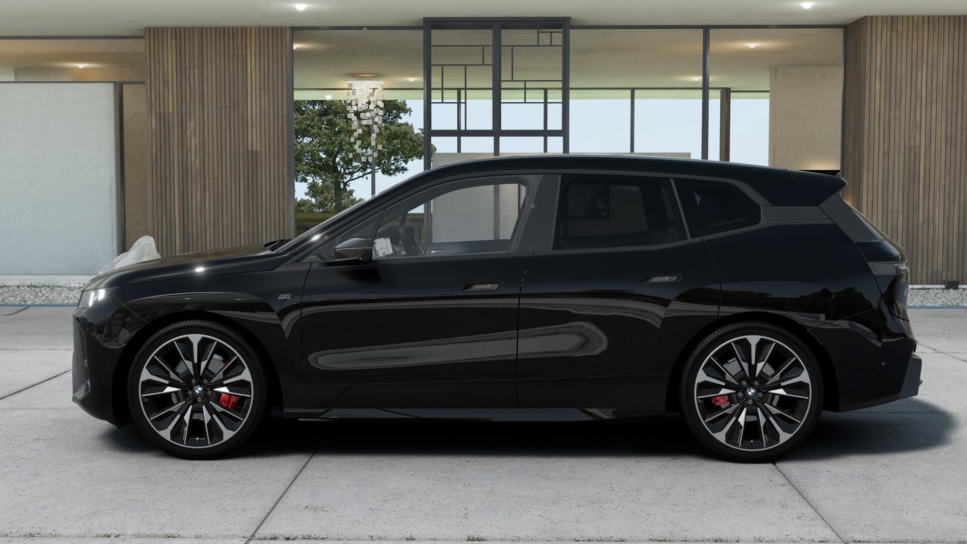 BMW iX M70-image-1