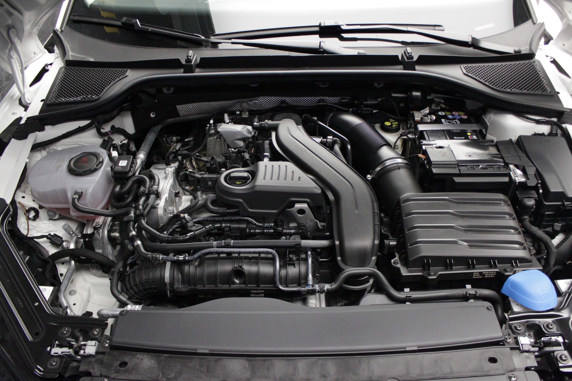 SKODA Octavia Combi 1.5 TSI mHEV DSG Selection-image-22
