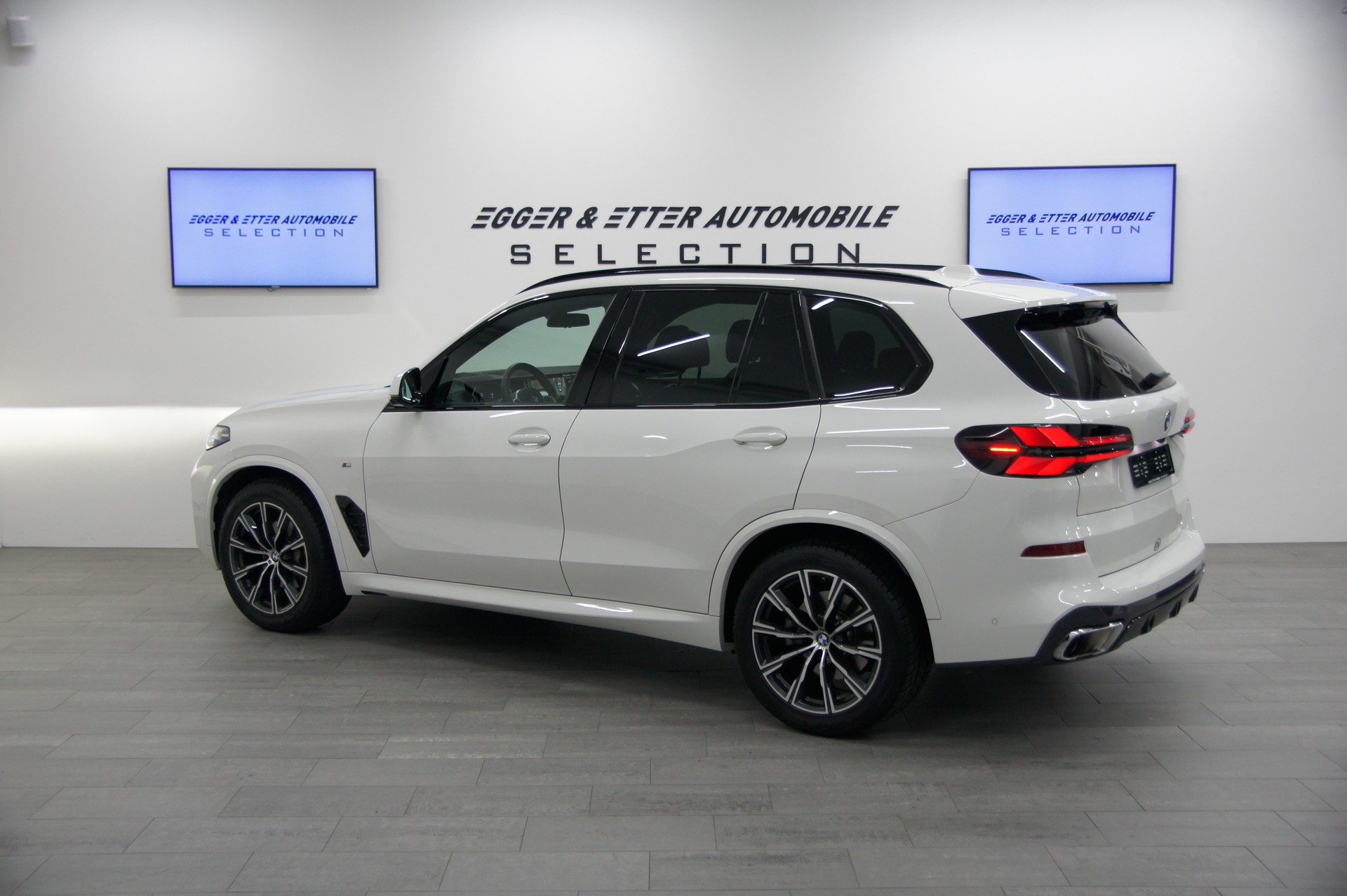 BMW X5 xDrive 48V 30d Steptronic-image-6