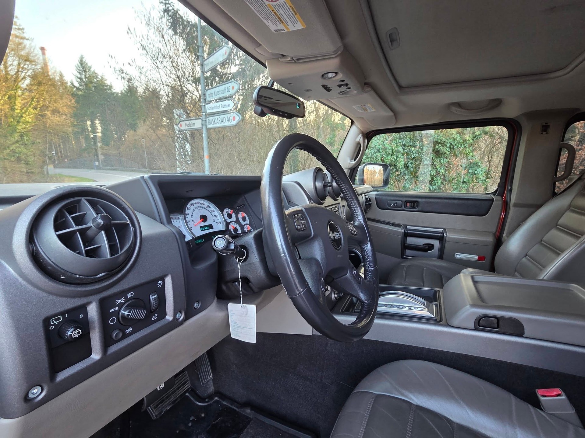 HUMMER H2 6.0 Luxury-image-10
