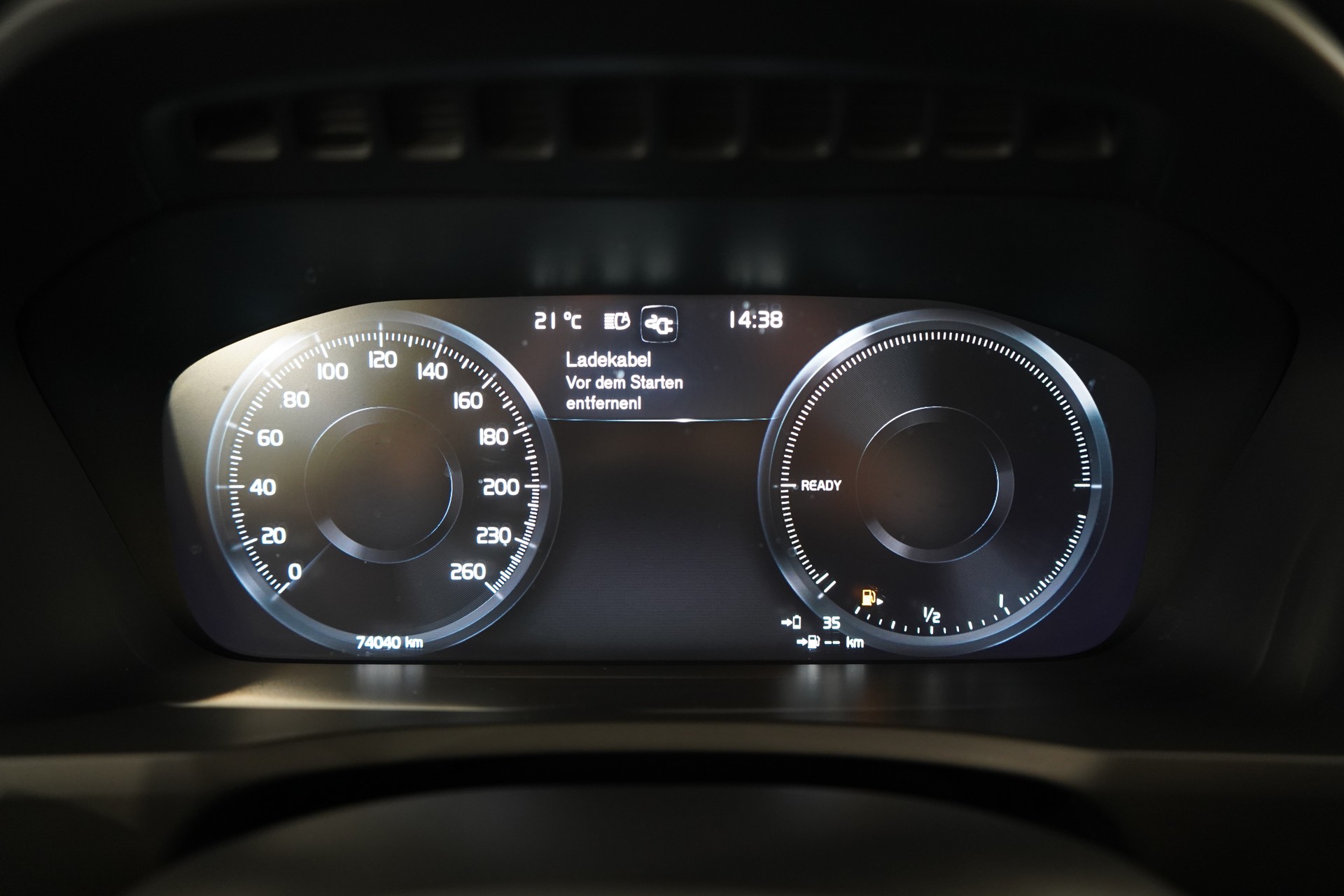 VOLVO XC90 T8 eAWD Inscription-image-9