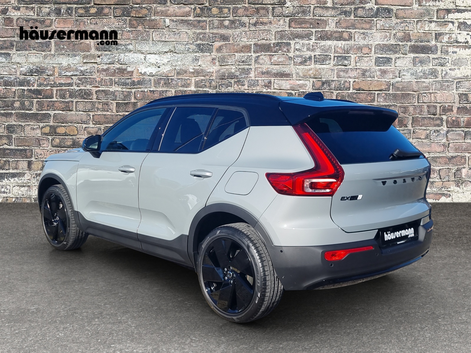 VOLVO EX40 Twin Black Edition AWD-image-3
