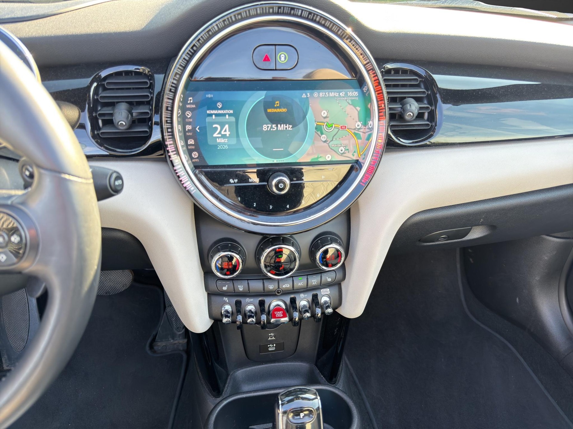 MINI Cabrio F57 2.0i Cooper S SDKG-image-7