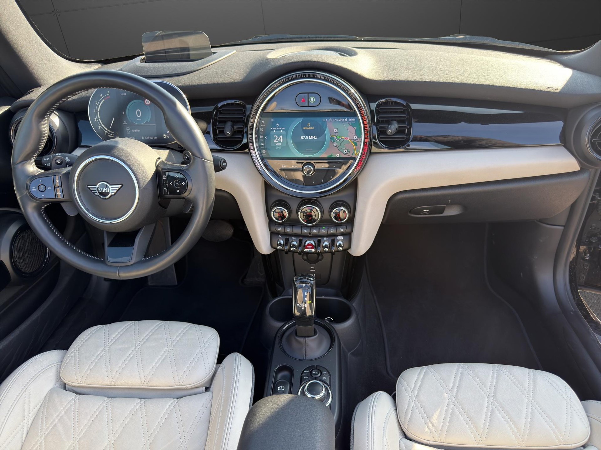 MINI Cabrio F57 2.0i Cooper S SDKG-image-17