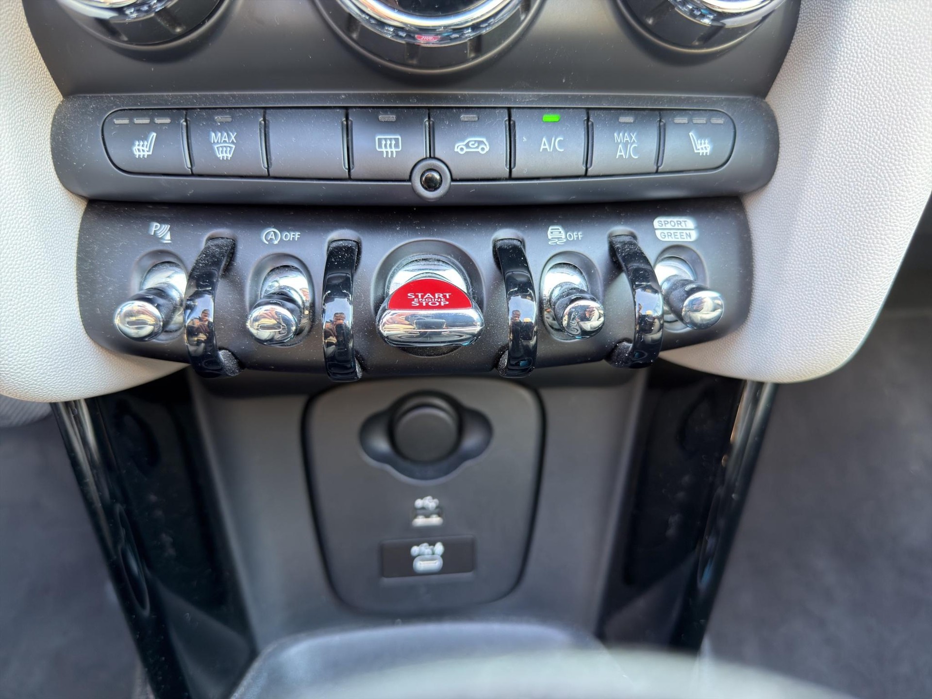 MINI Cabrio F57 2.0i Cooper S SDKG-image-4