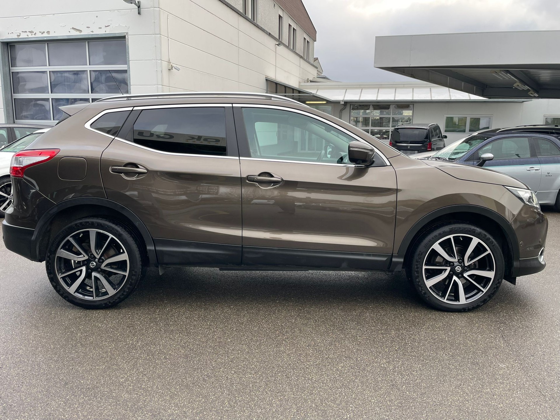 NISSAN Qashqai 1.6 dCi tekna Xtronic CVT-image-3